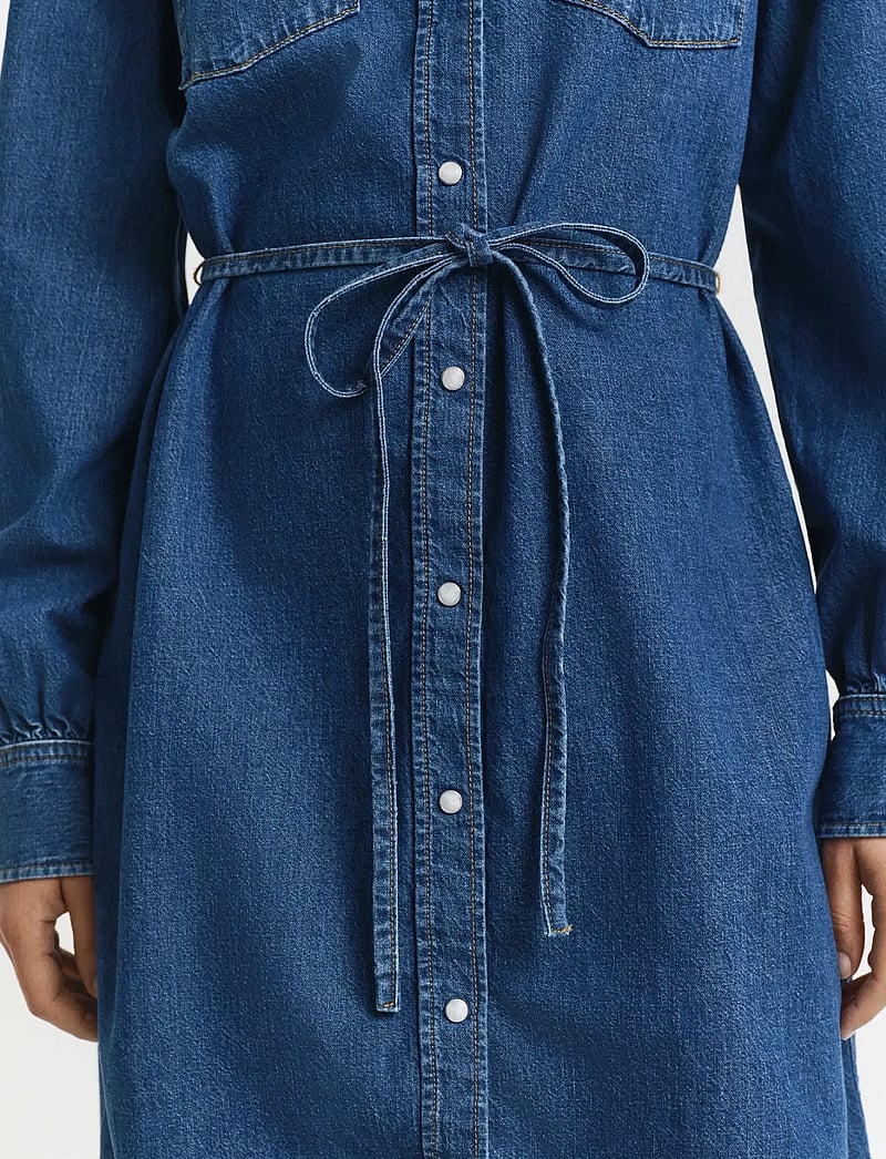 GANT - PUFF SLEEVE DENIM DRESS - denim dresses - indigo - 3