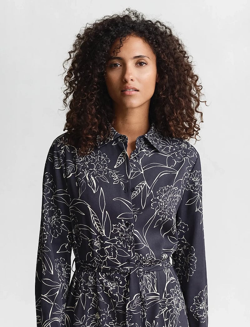 GANT - FLORAL PRINT LS SHIRT DRESS - sukienki do kolan i midi - evening blue - 3