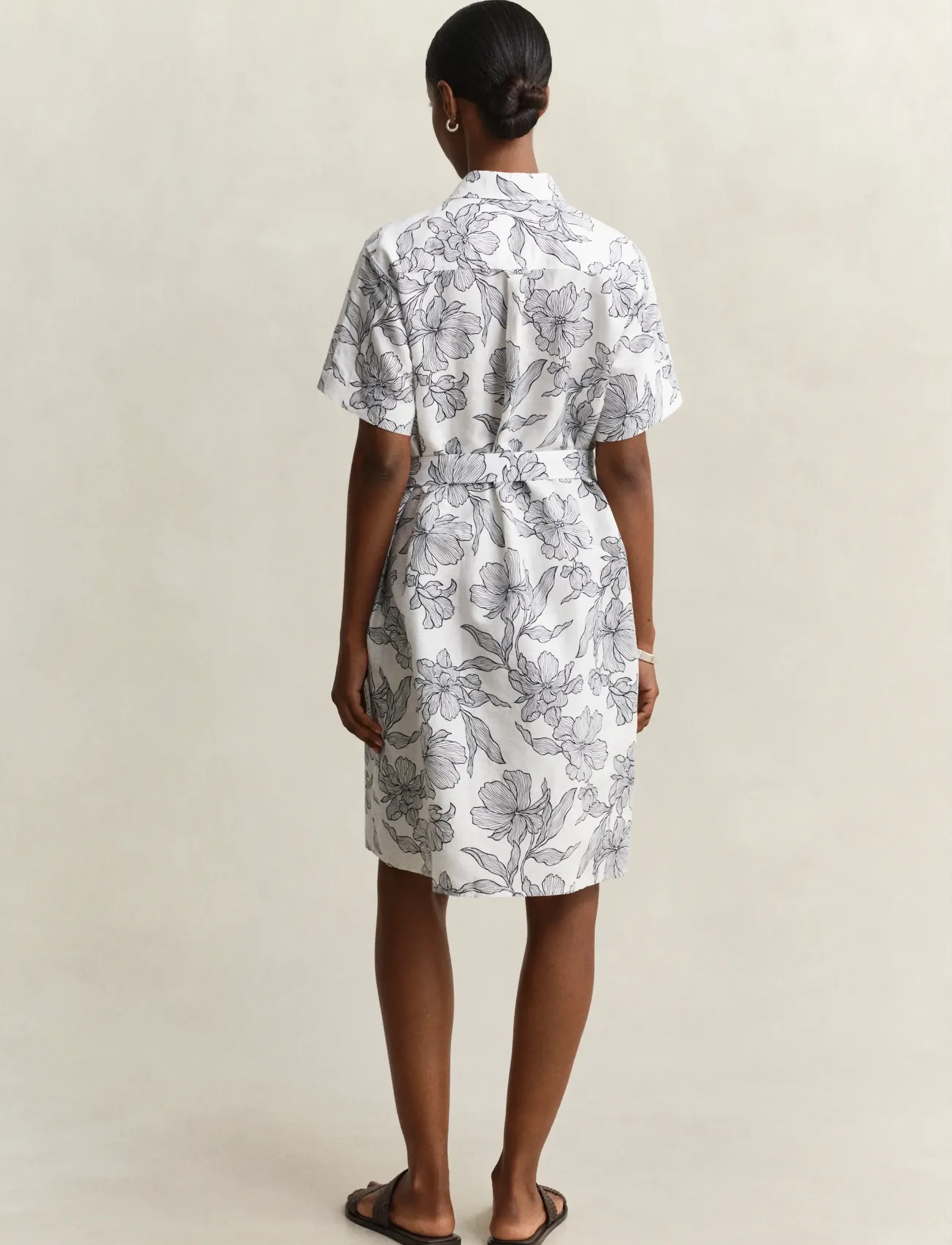 Gant - FLORAL PRINT LINEN SS SHIRT DRESS - sumarkjólar - evening blue - 2