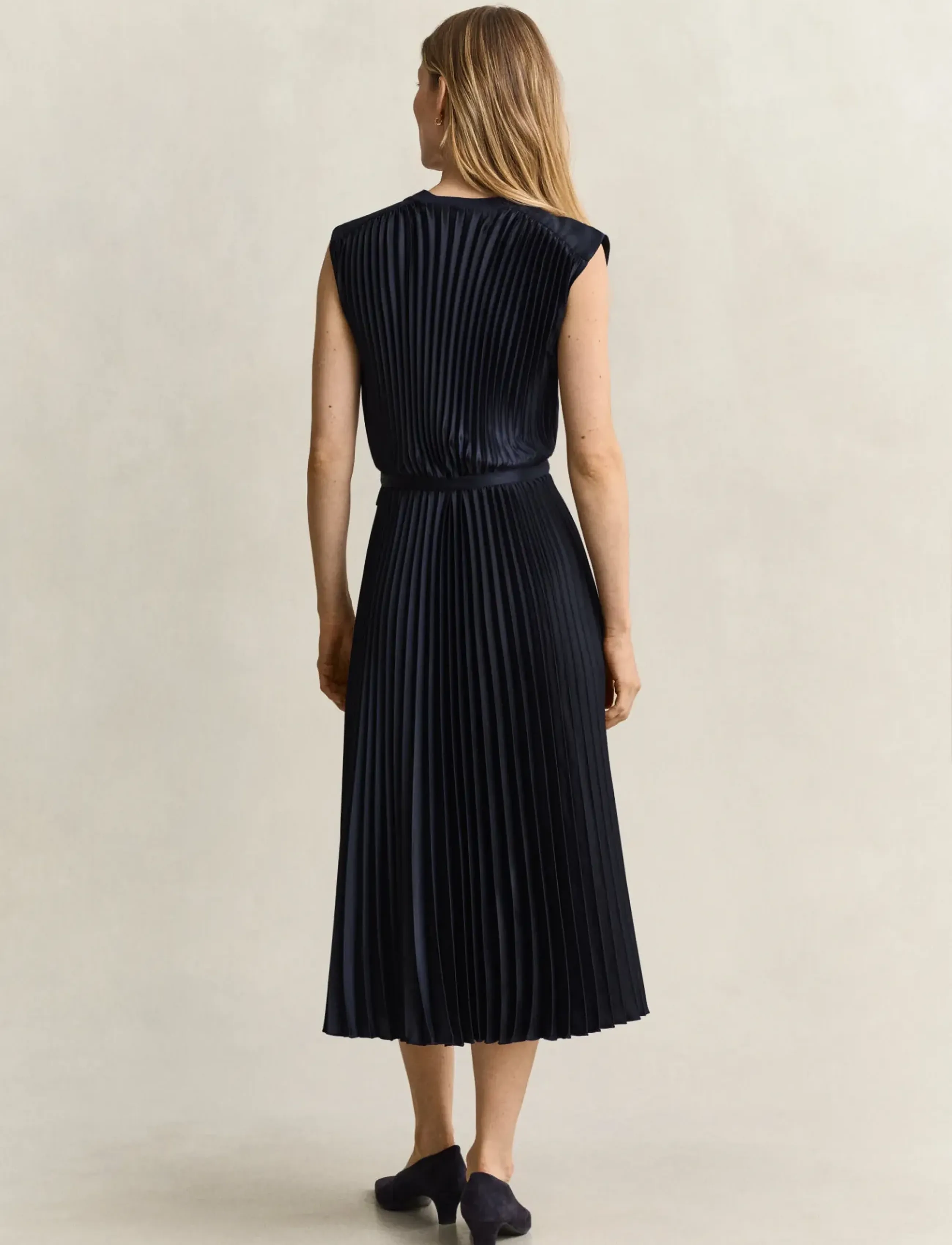 Gant - BELTED PLEATED DRESS - midikleidid - evening blue - 2
