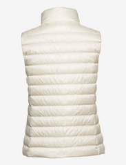 GANT - LIGHT DOWN GILET - down- & padded jackets - cream - 1