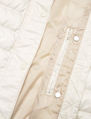 GANT - LIGHT DOWN GILET - down- & padded jackets - cream - 5