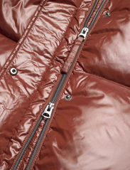 GANT - D1. CROPPED DOWN JACKET - winter jackets - cocoa bean - 4
