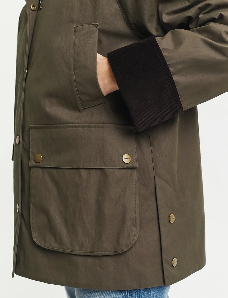 GANT - WAXED COTTON BARN JACKET - höstjackor - dark moss green - 5