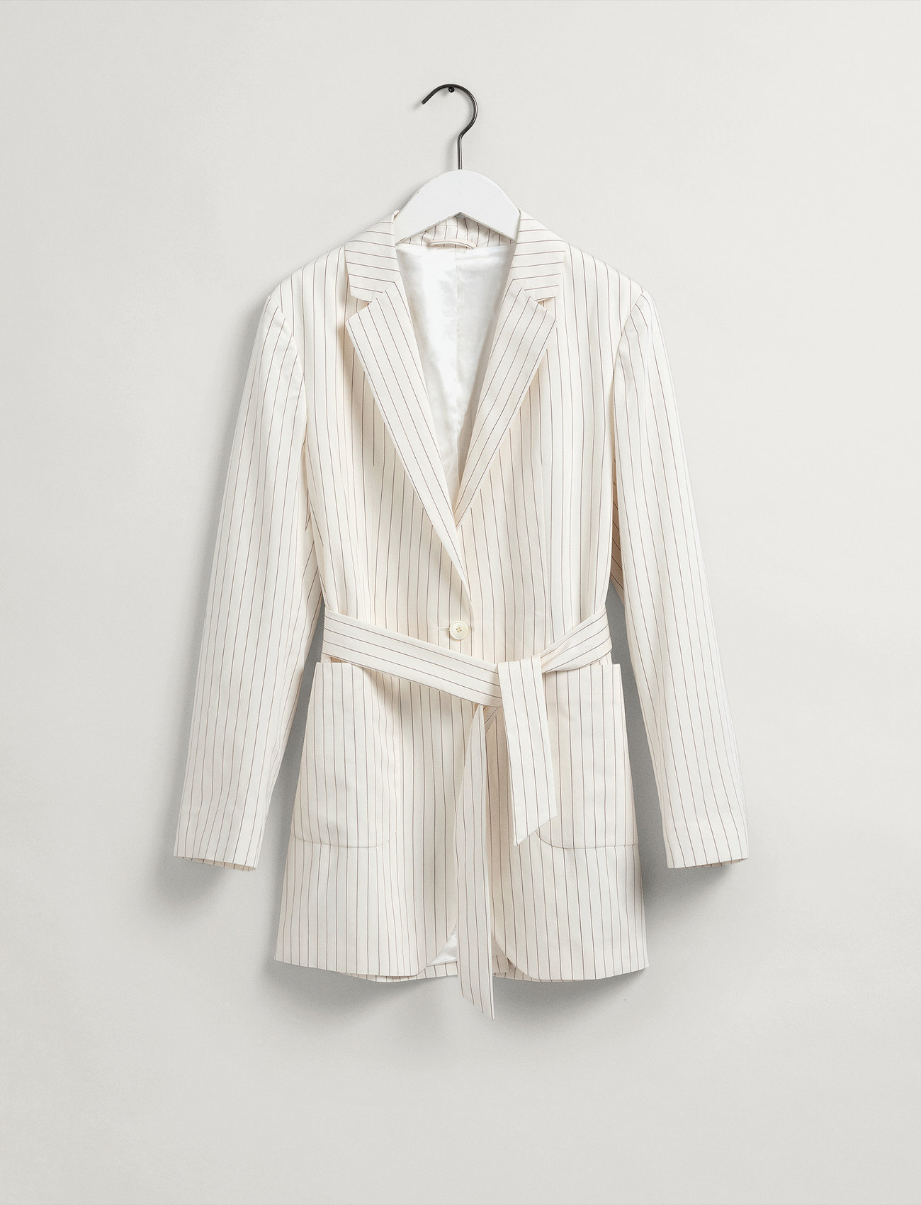 GANT - D2. PINSTRIPE BELTED BLAZER - blazere med bælte - linen - 5