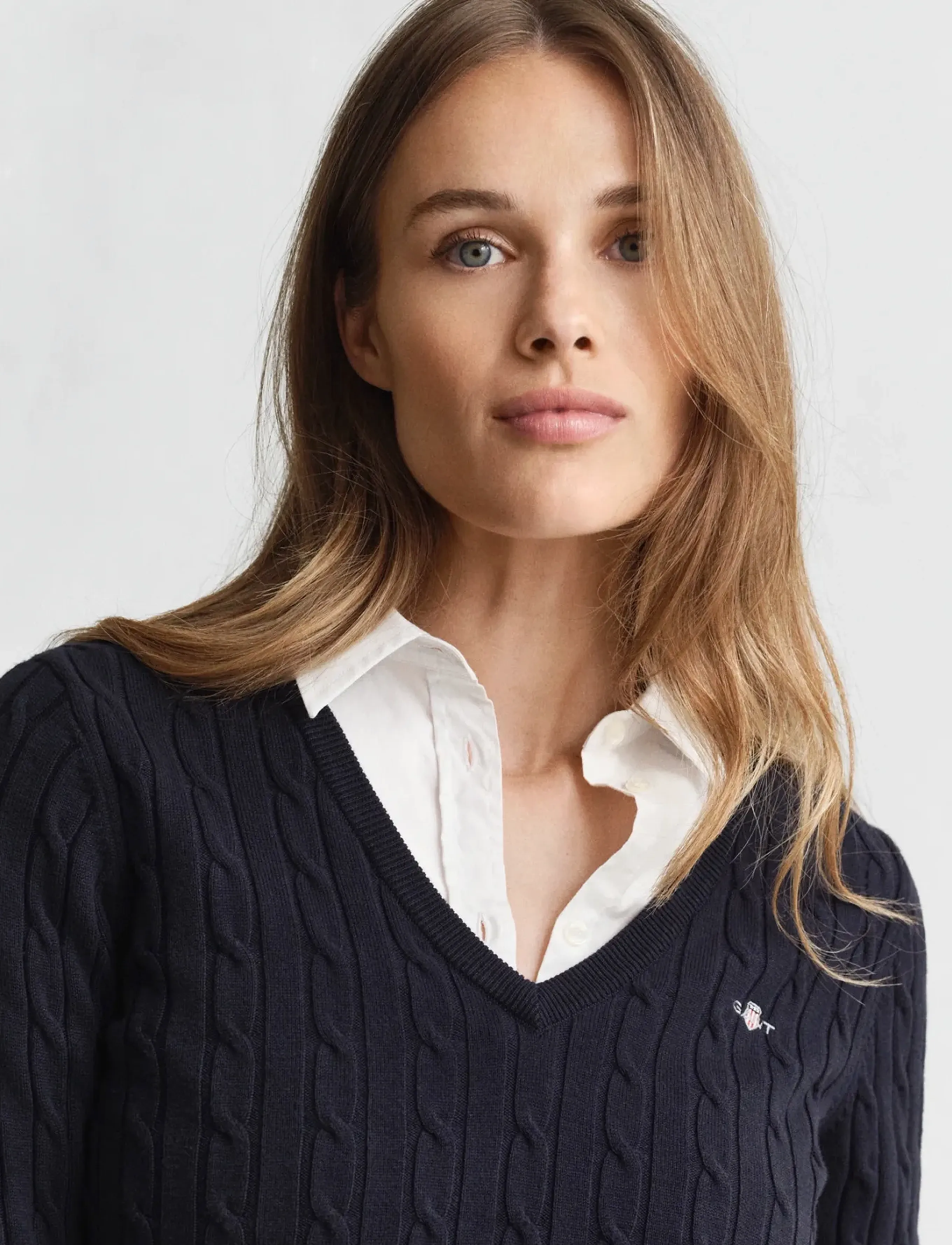 Gant - Classic Cable Knit Sweater - jumpers - evening blue - 4