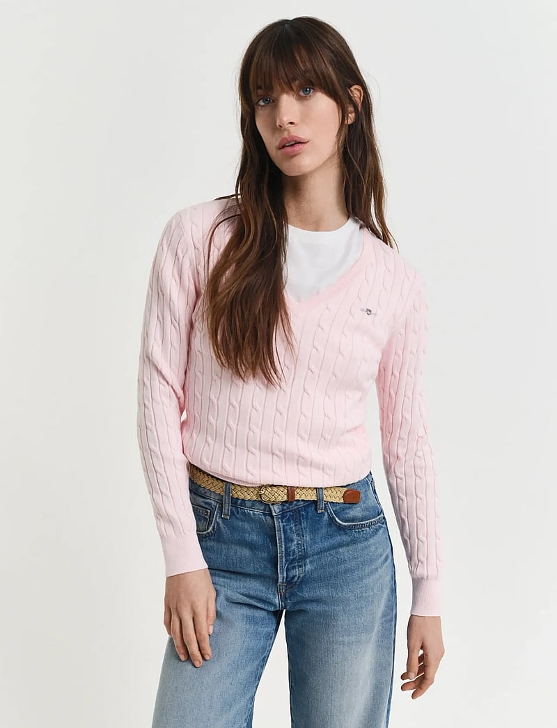 GANT - STRETCH COTTON CABLE V-NECK - stickade tröjor - salmon - 0