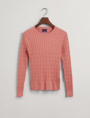 GANT - STRETCH COTTON CABLE C-NECK - džemperi - terracotta pink - 3