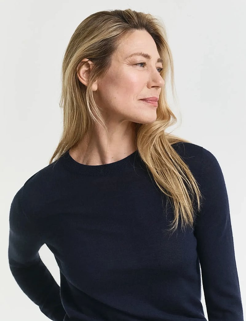 GANT - EXTRAFINE MERINO WOOL C-NECK - striktrøjer - evening blue - 4