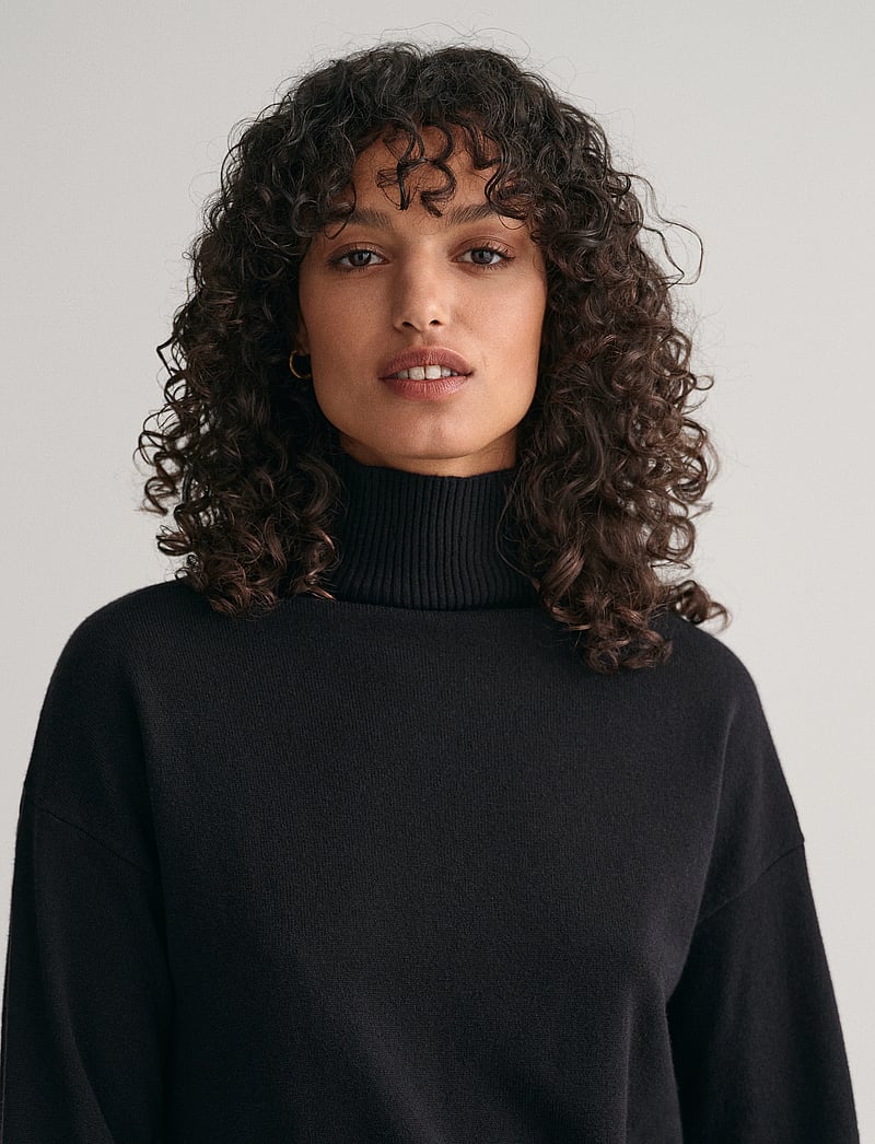 GANT - SUPERFINE LAMBSWOOL STAND COLLAR - džemperi ar augstu apkakli - black - 4