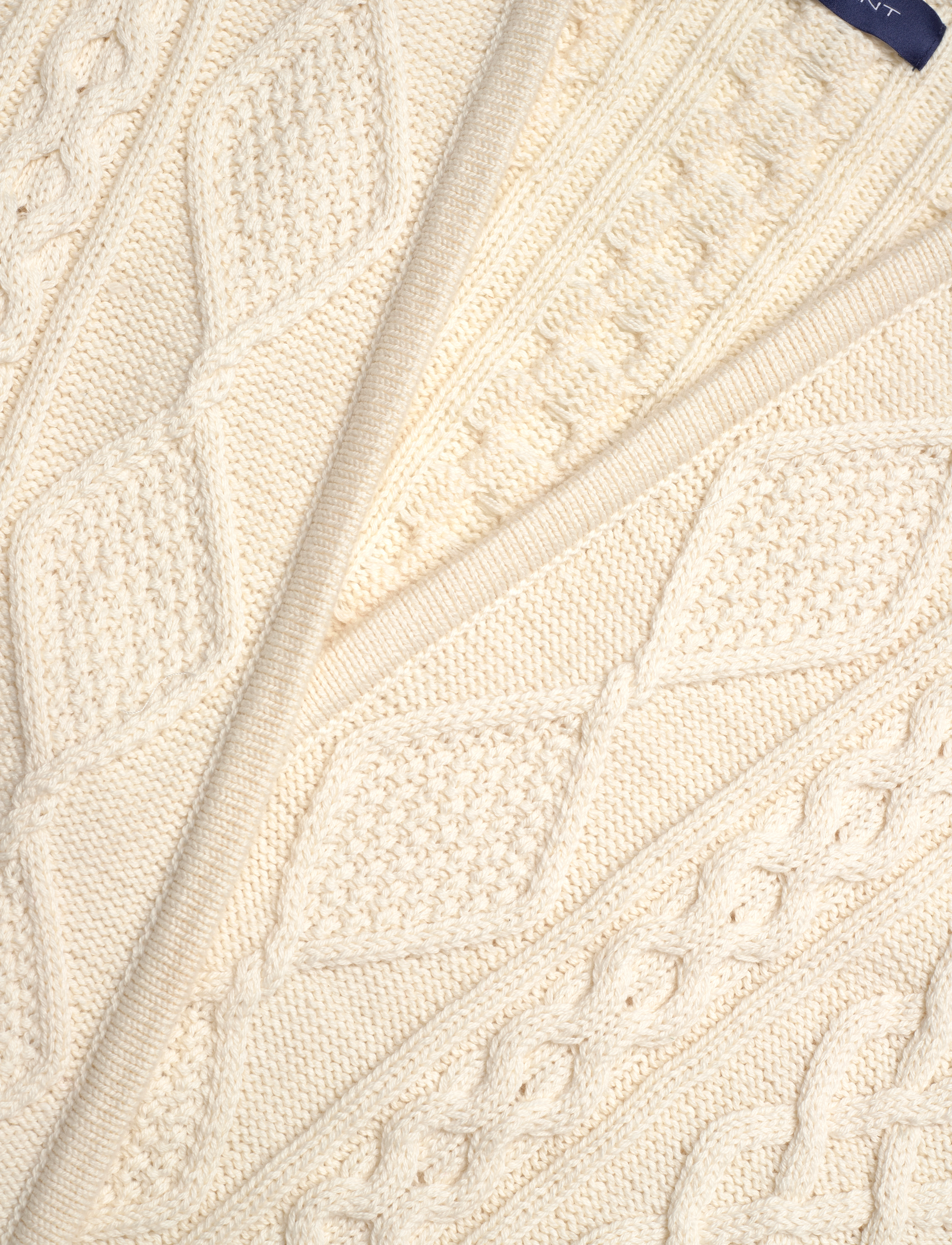 GANT - D2. CABLE WRAP CARDIGAN - cream - 2