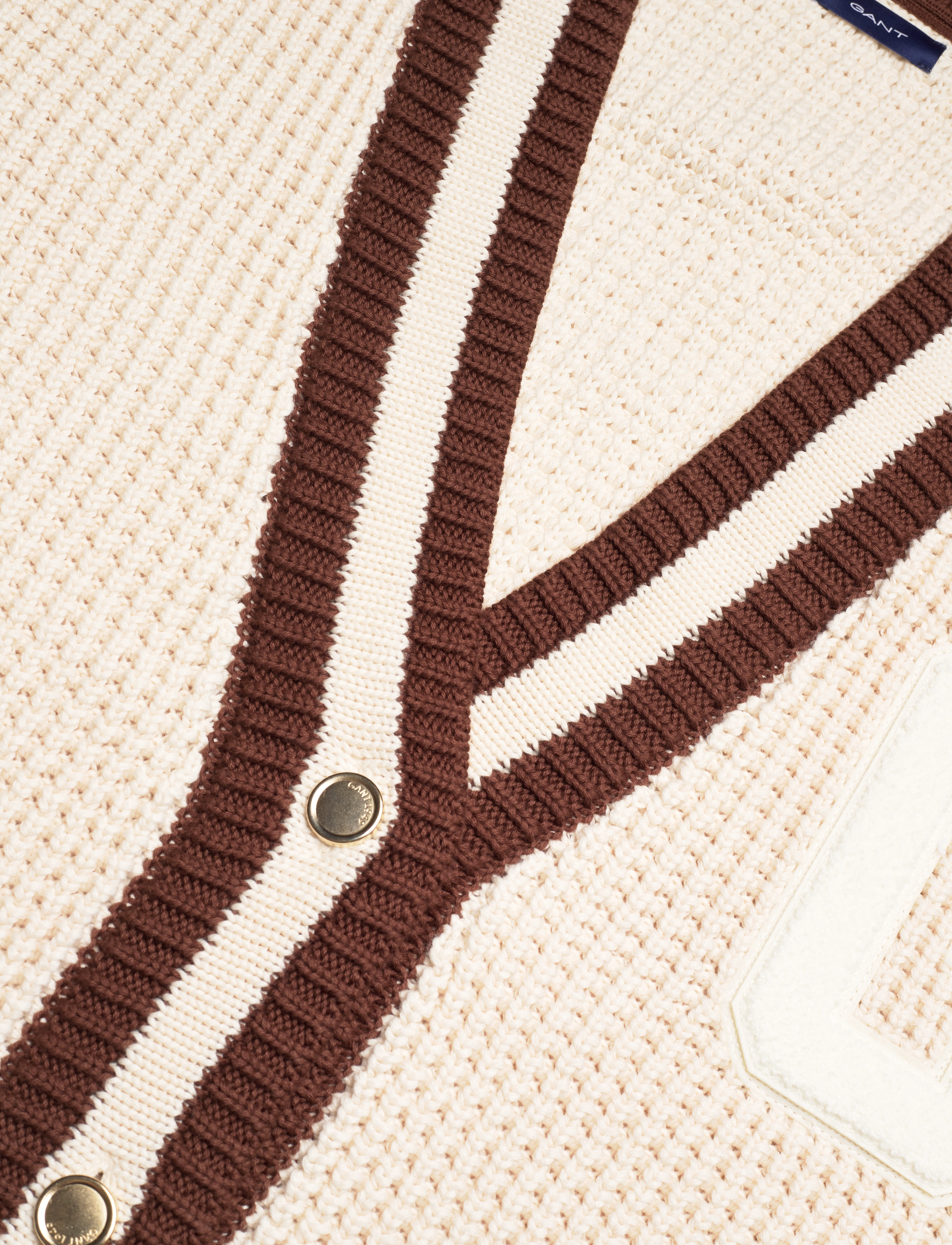 GANT - OVERSIZED GANT VARSITY CARDIGAN - cream - 2