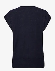 GANT - LINEN-BLEND V-NECK VEST - t-skjorter - evening blue - 1