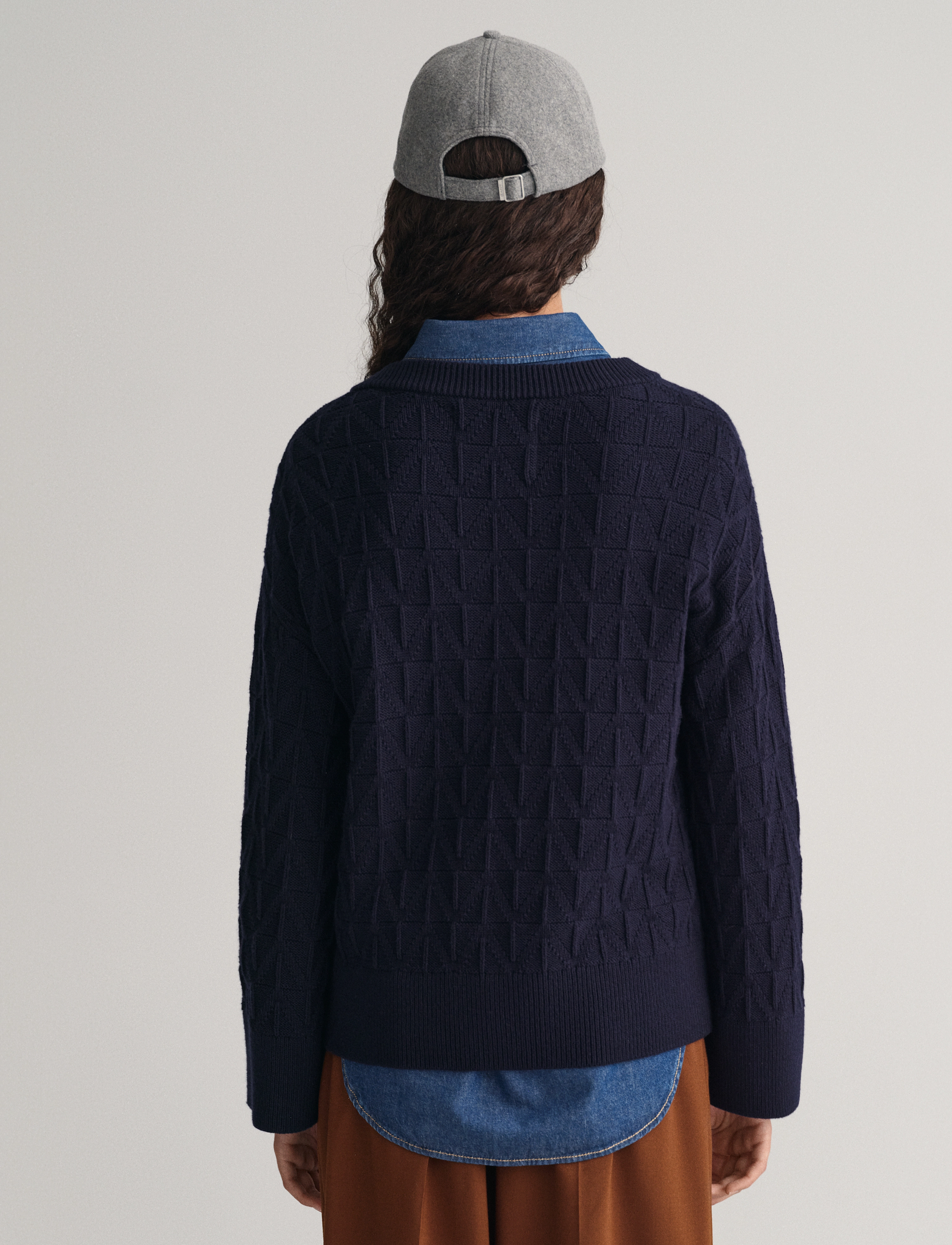 GANT - HERRINGBONE V-NECK - evening blue - 4