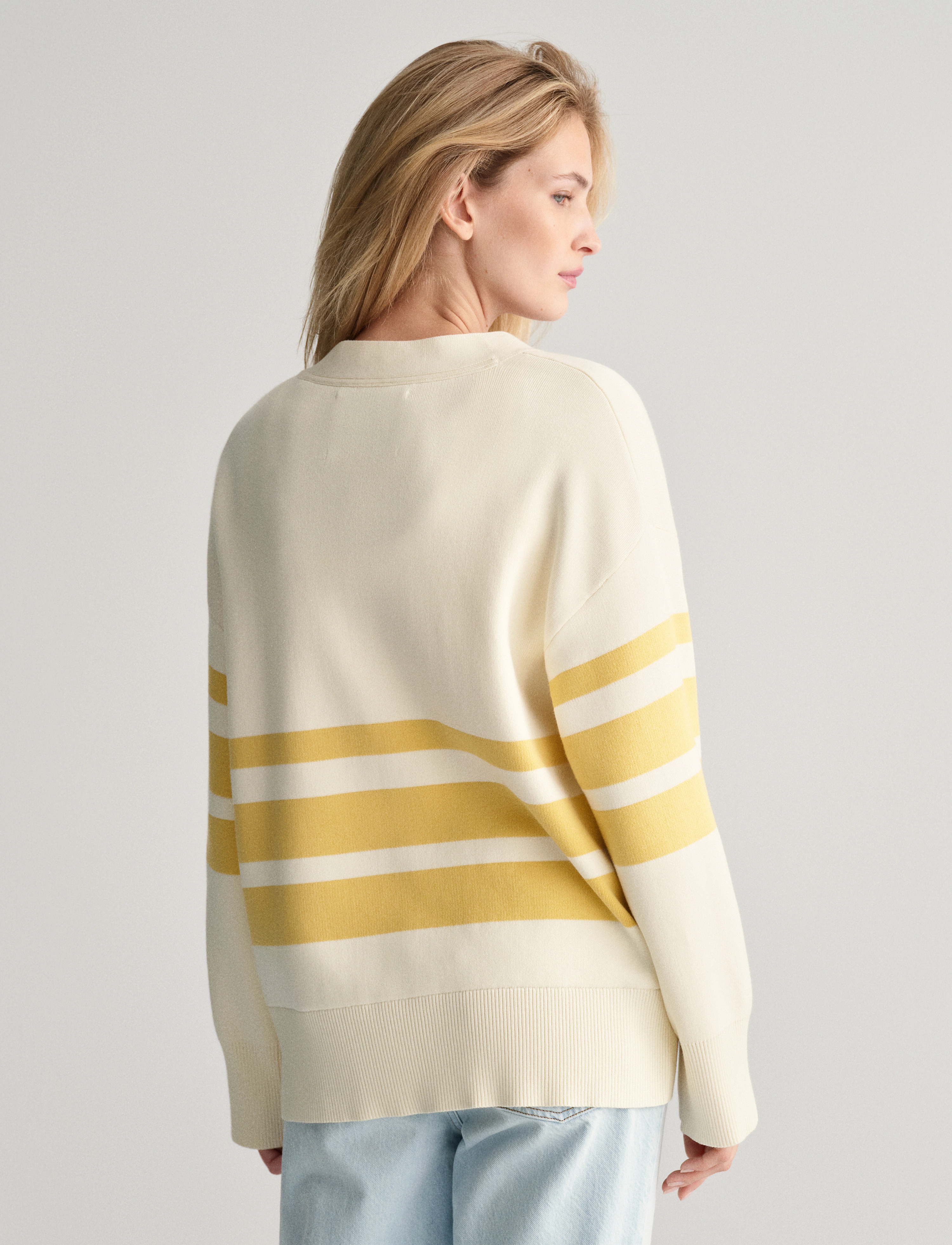 GANT - GANT VARSITY V-NECK CARDIGAN - cream - 2