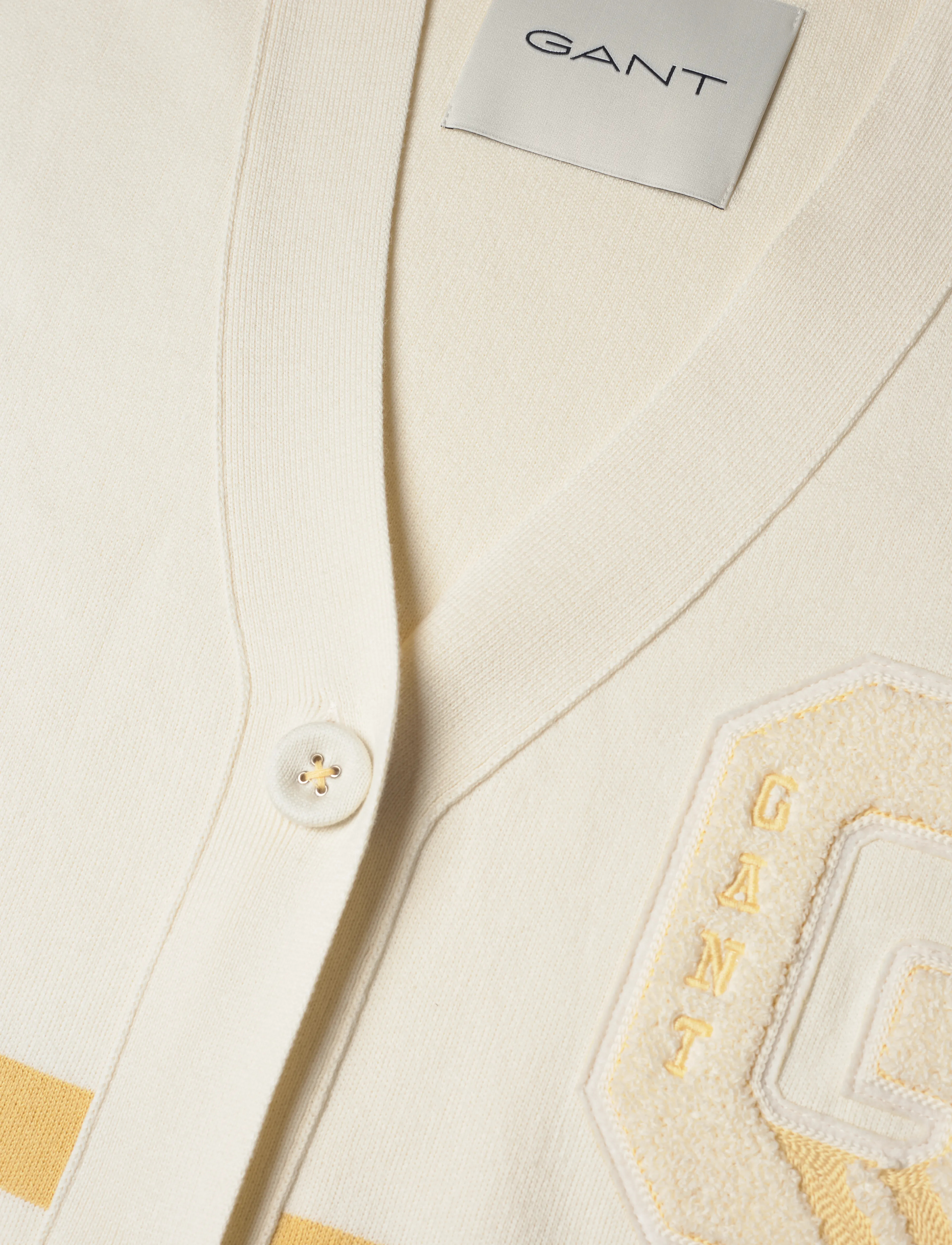 GANT - GANT VARSITY V-NECK CARDIGAN - cream - 5