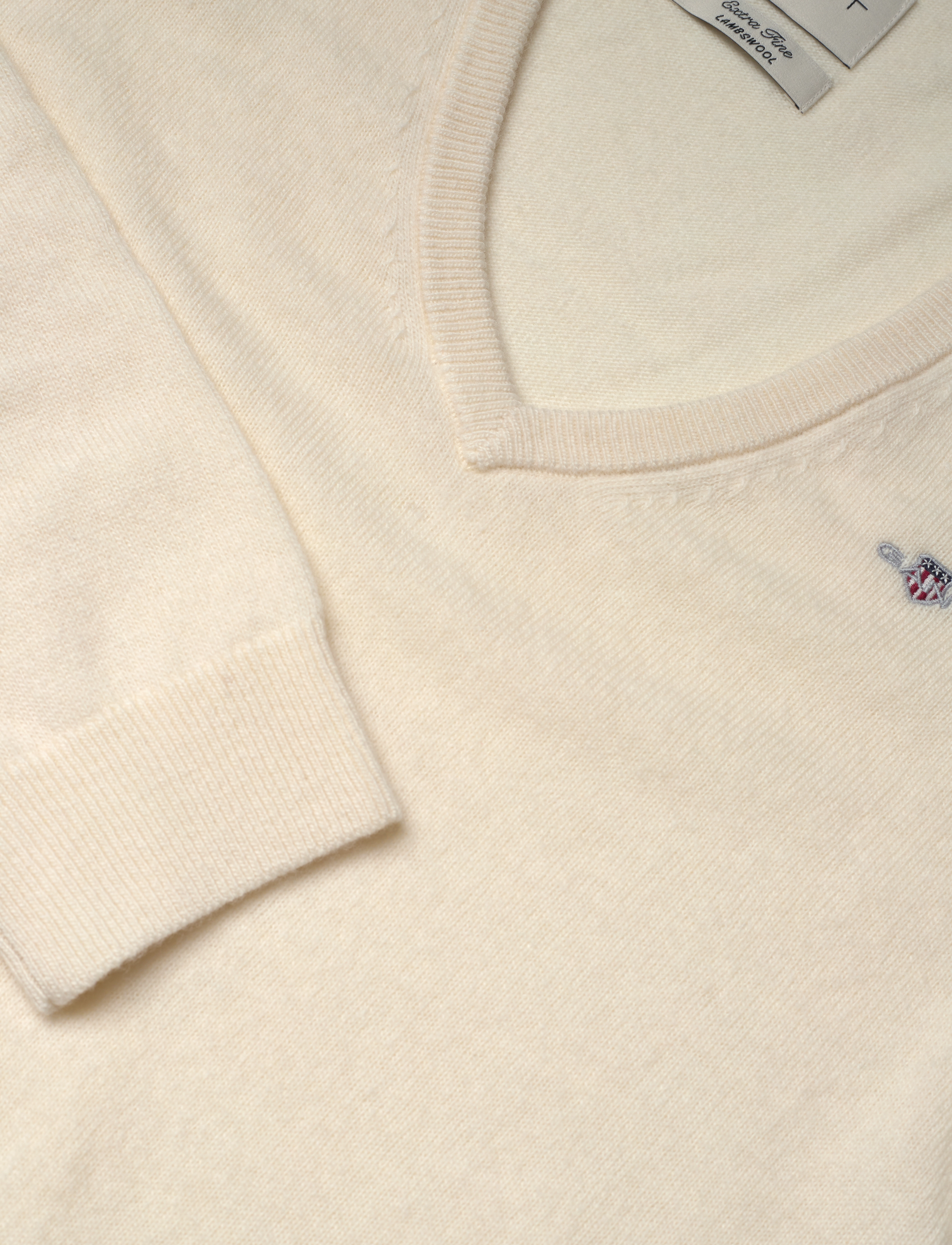 Gant - EXTRAFINE LAMBSWOOL BLEND V-NECK - jumpers - cream - 2