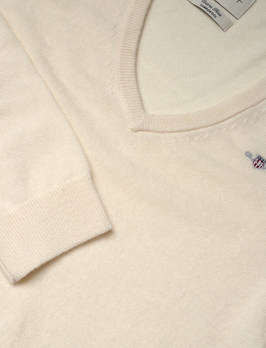 Gant - EXTRAFINE LAMBSWOOL BLEND V-NECK - sviitrid - cream - 2