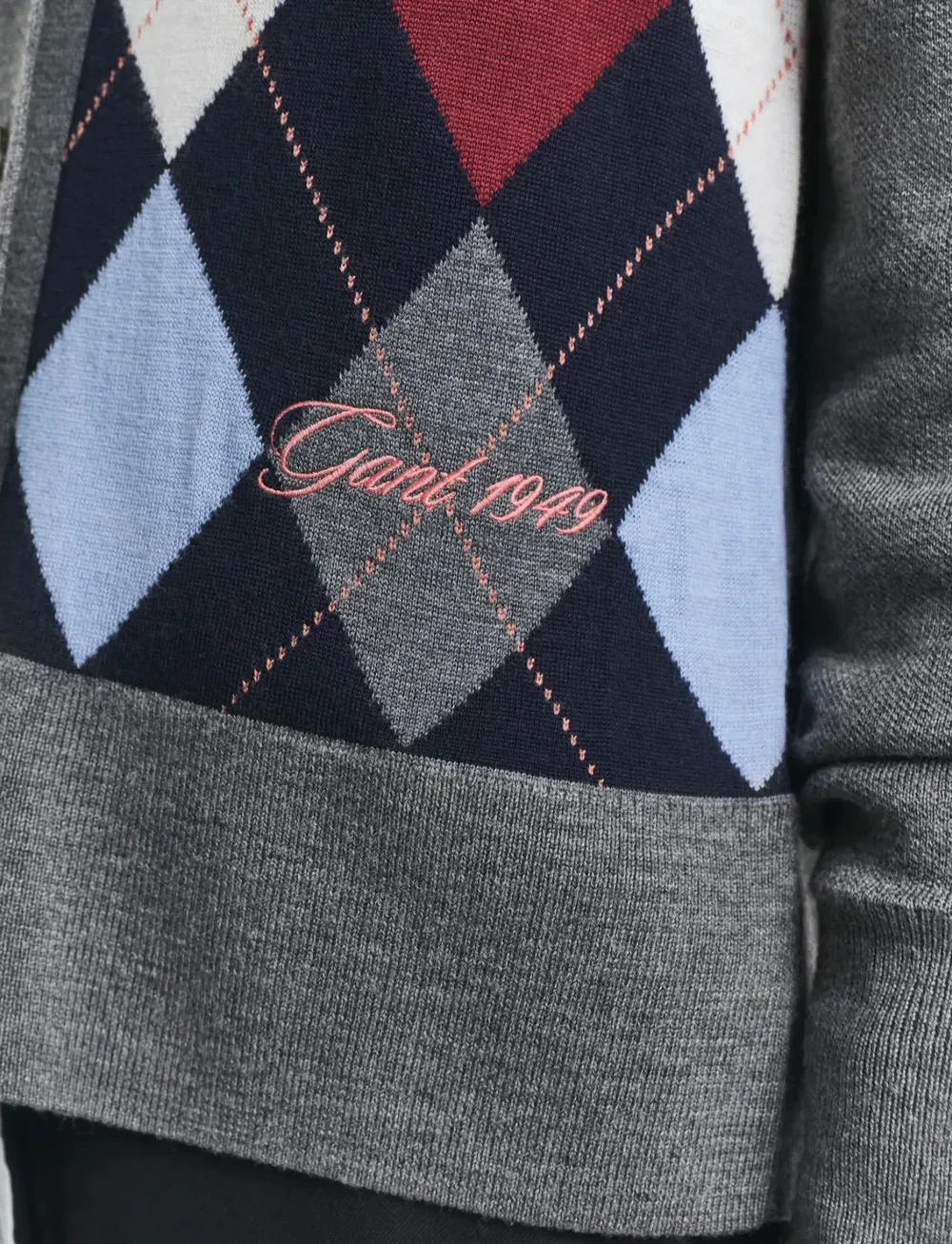 GANT - ARGYLE V-NECK CARDIGAN - koftor - charcoal melange - 5