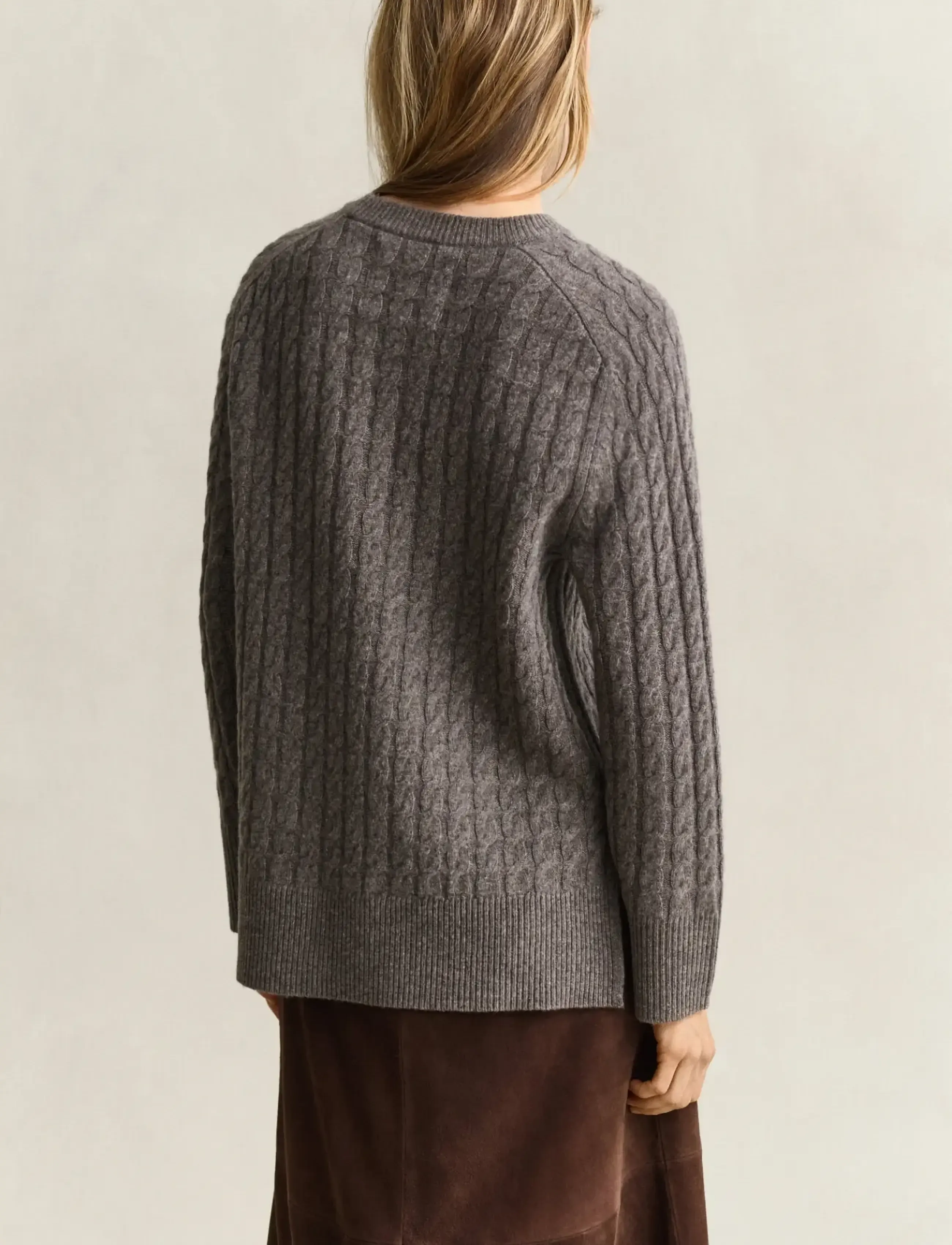 Gant Wool Cable Knit C-Neck stickade tröjor dam – bild 2