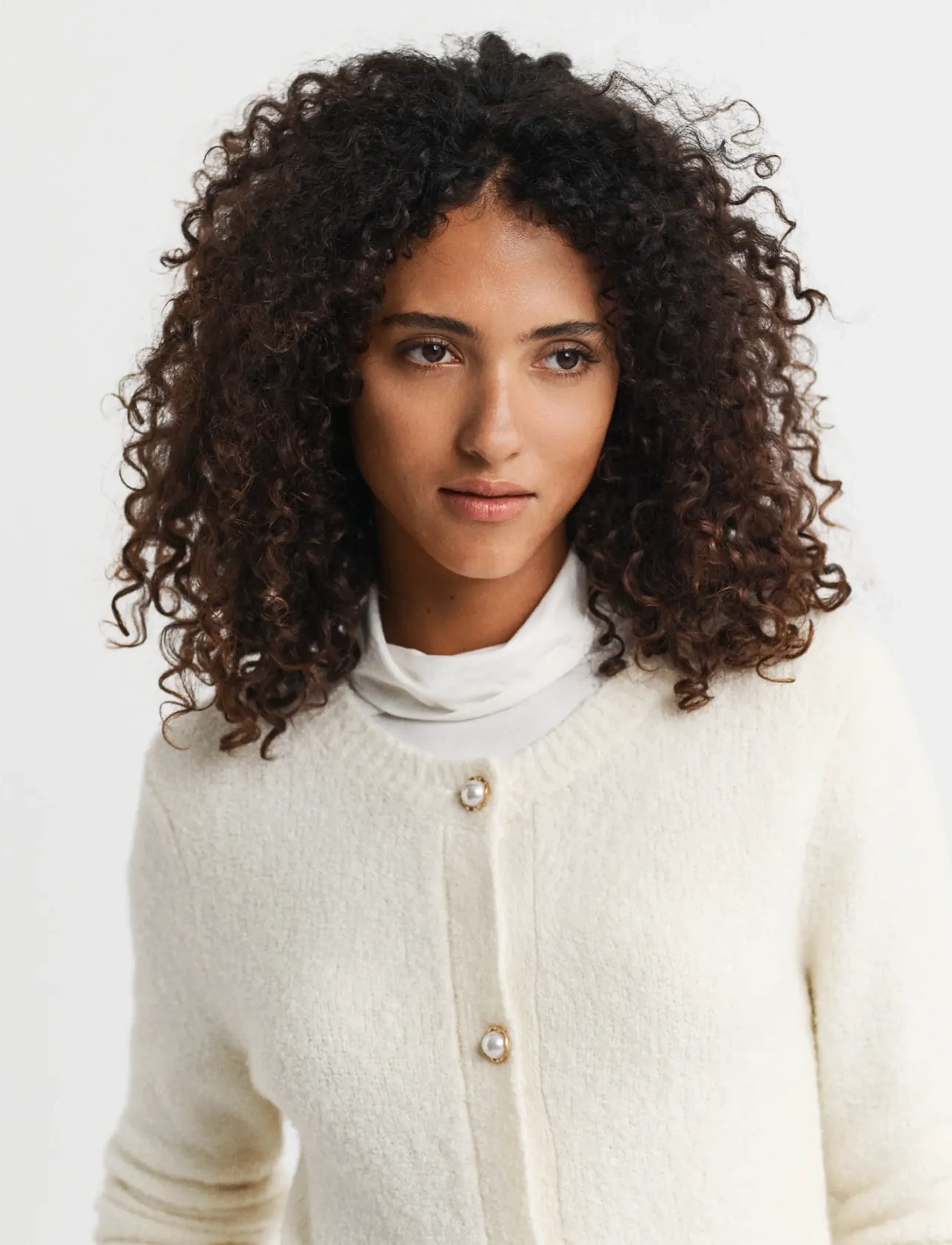 Gant - BOUCLE C-NECK CARDIGAN - cardigans - cream - 3