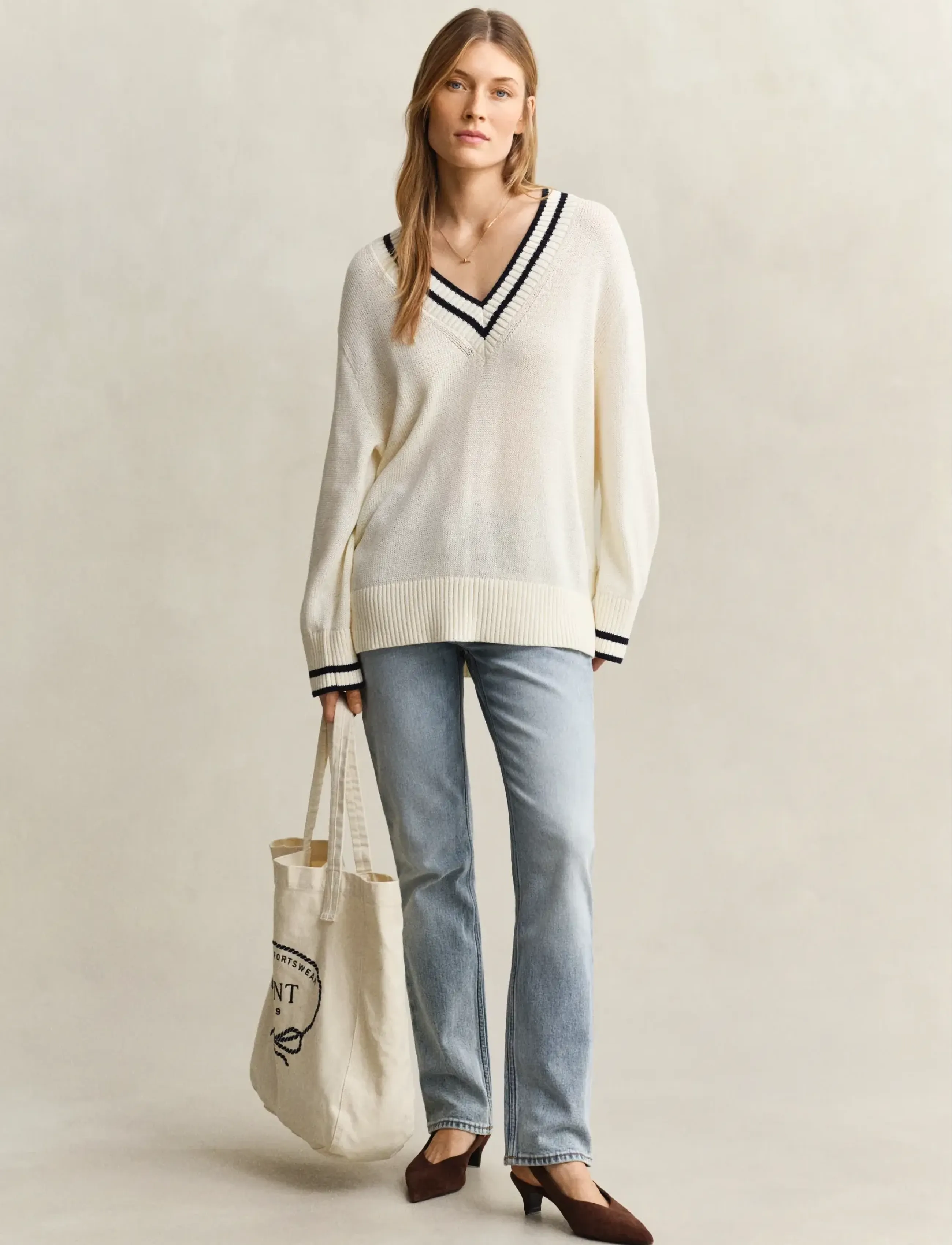 Gant - CONTRAST COTTON V-NECK - striktrøjer - eggshell - 4
