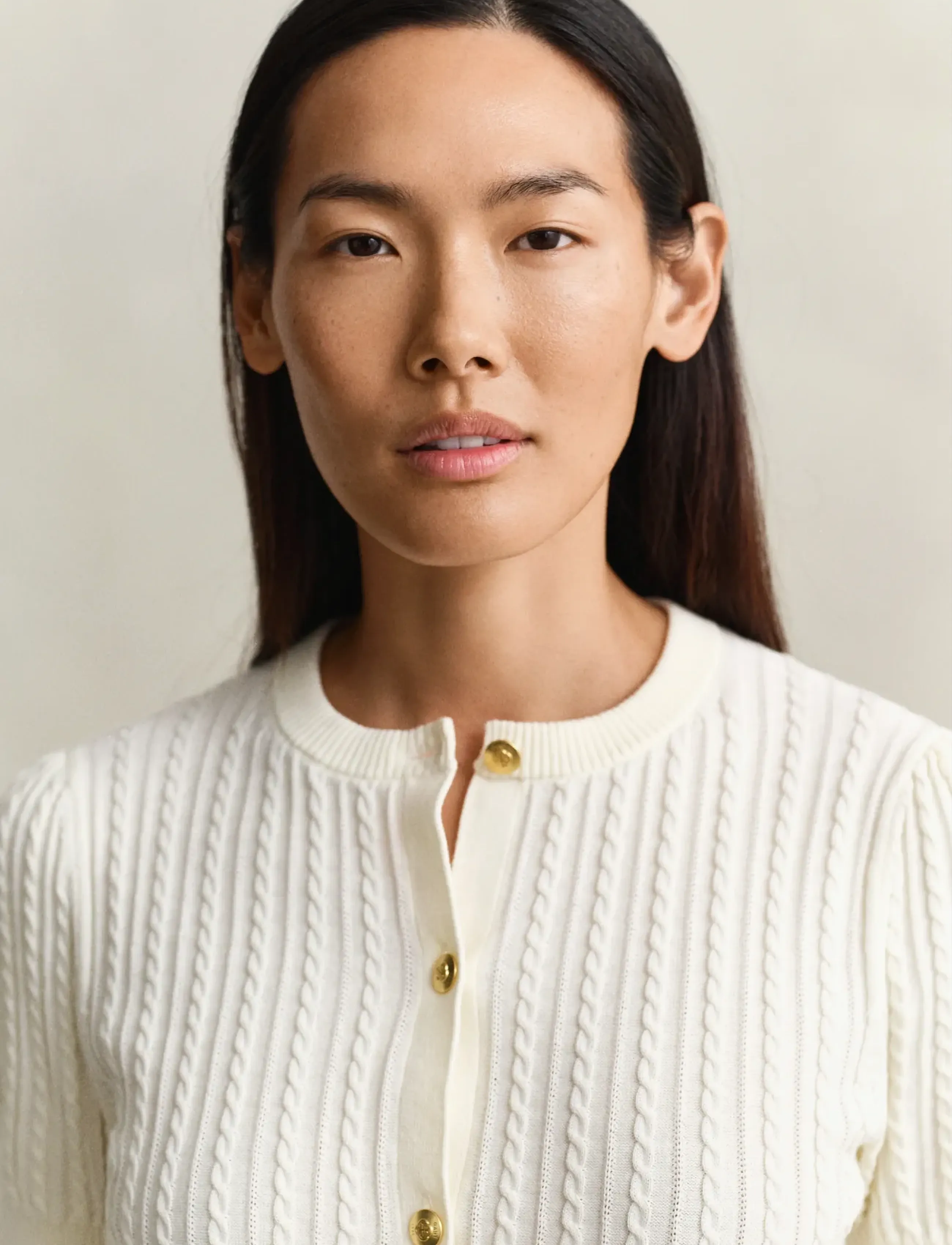 Gant - COTTON CABLE SS CARDIGAN - gilets - cream - 3