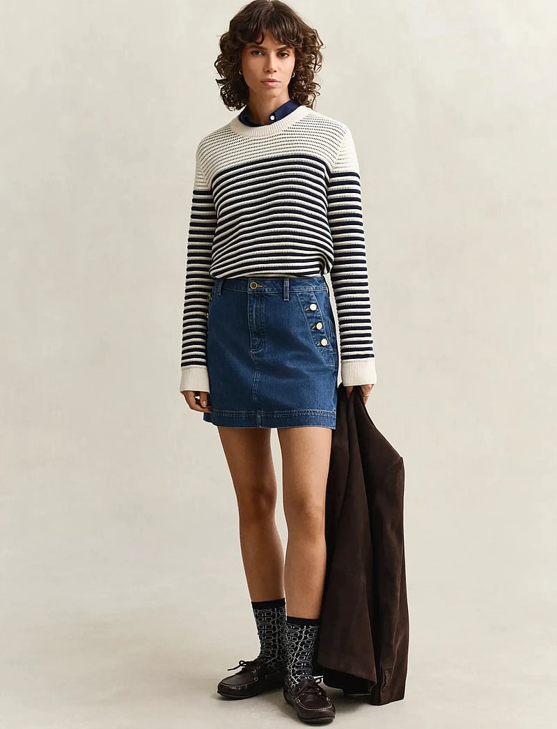 GANT - TEXTURED STRIPED C-NECK - pullover - cream - 4