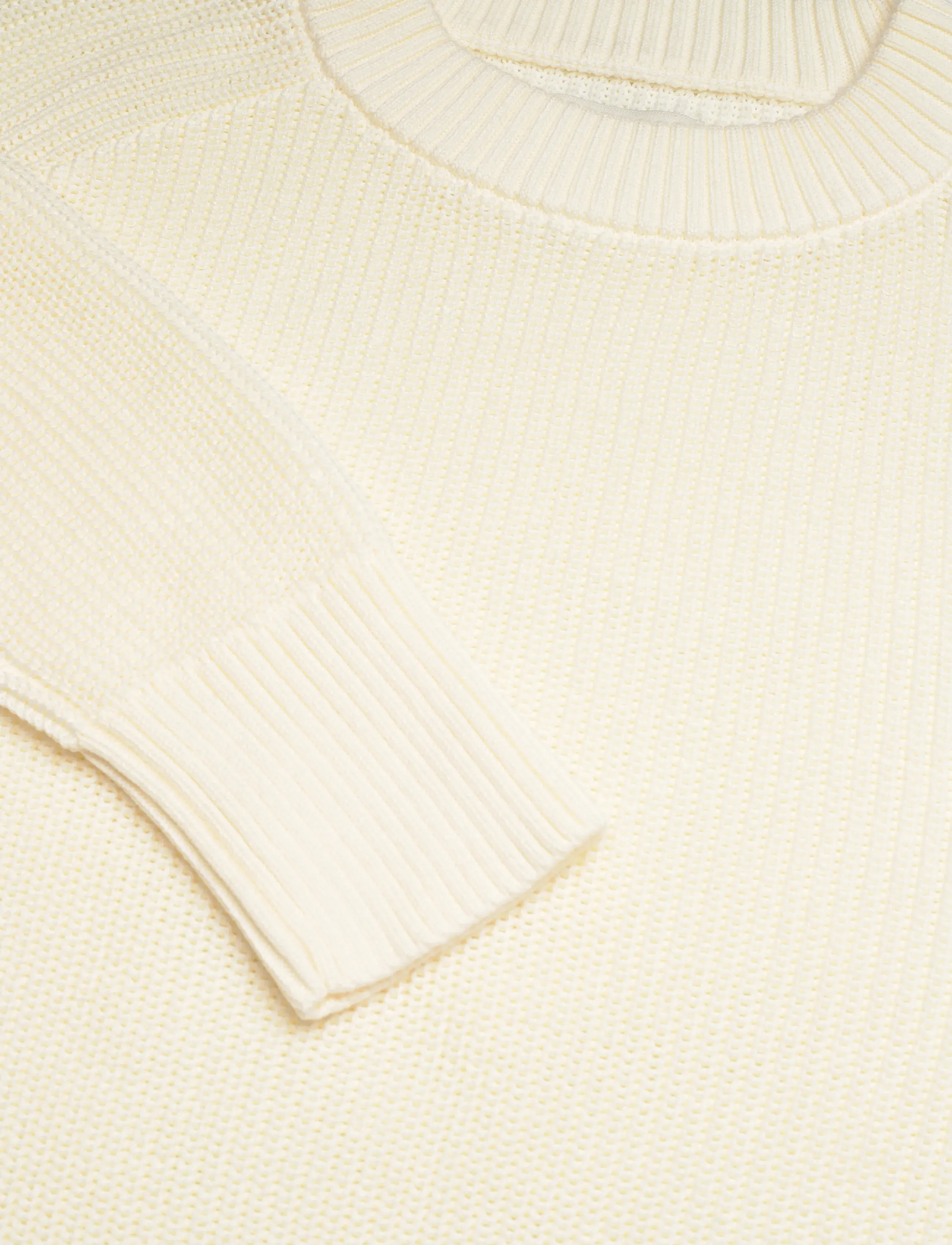 Gant - RIBBED KNIT COTTON C-NECK - striktrøjer - cream - 5