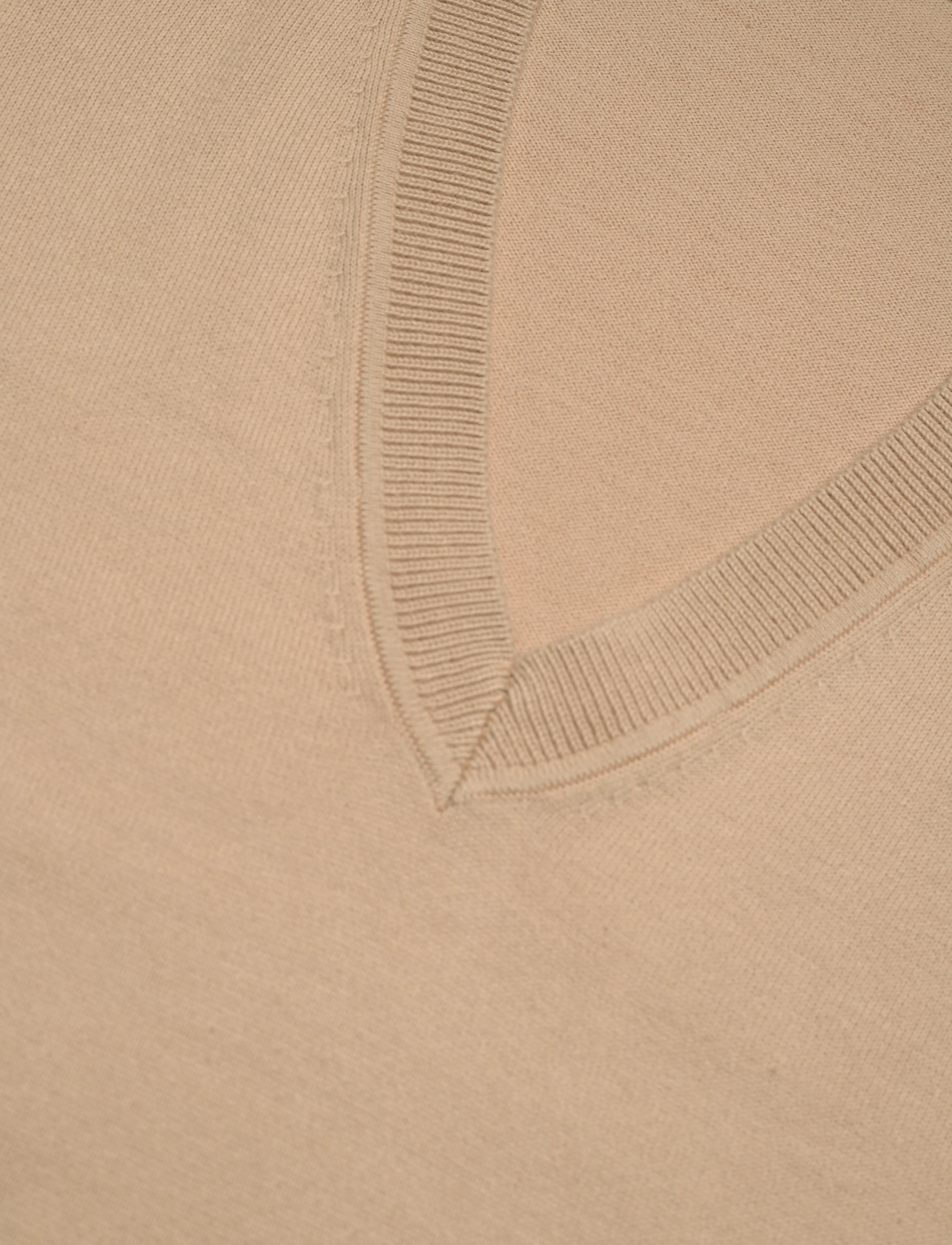 GANT - LIGHT COTTON V-NECK - dry sand - 2
