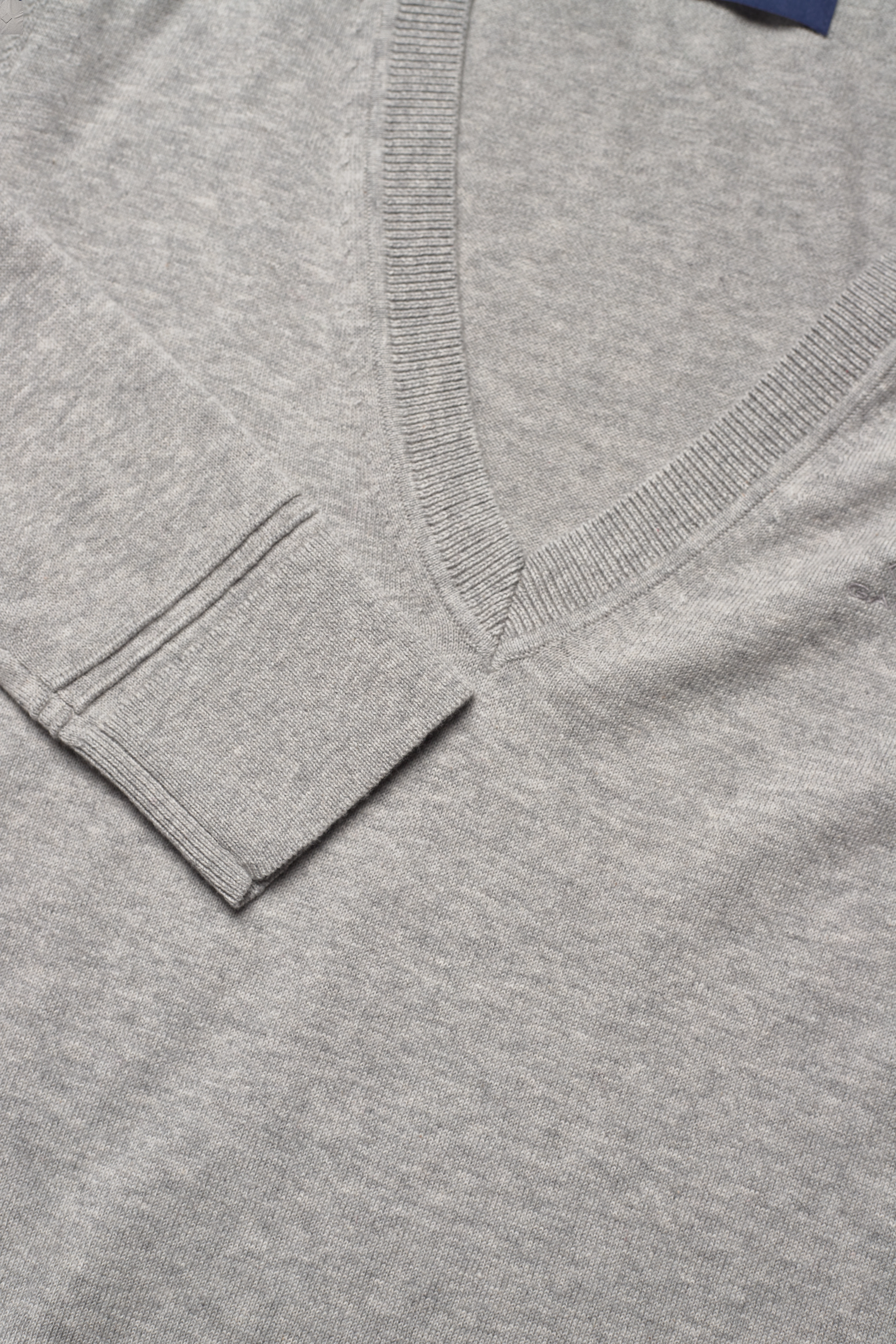 GANT - LIGHT COTTON V-NECK - grey melange - 2