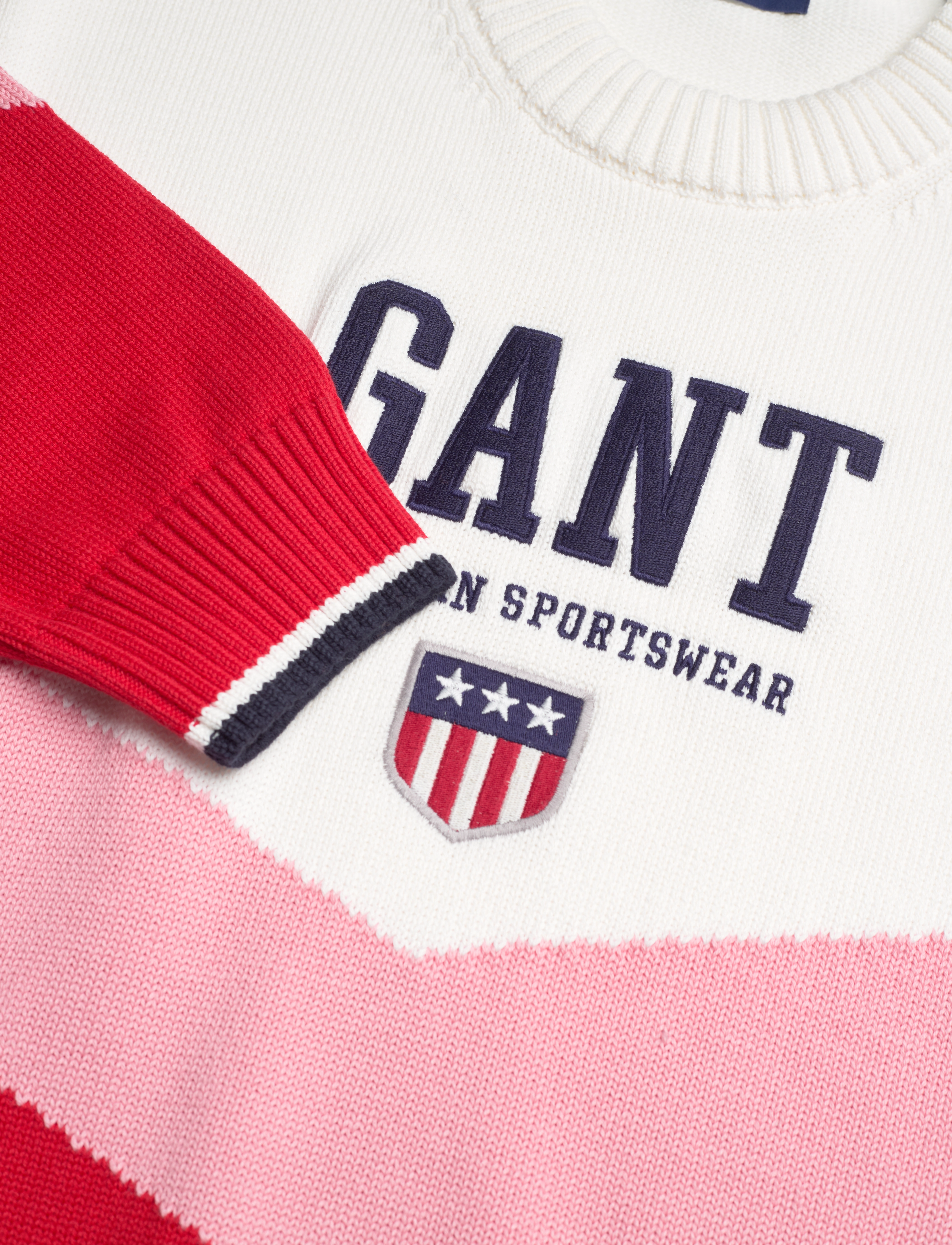 GANT - D2. RETRO SHEILD KNIT C-NECK - bright red - 2