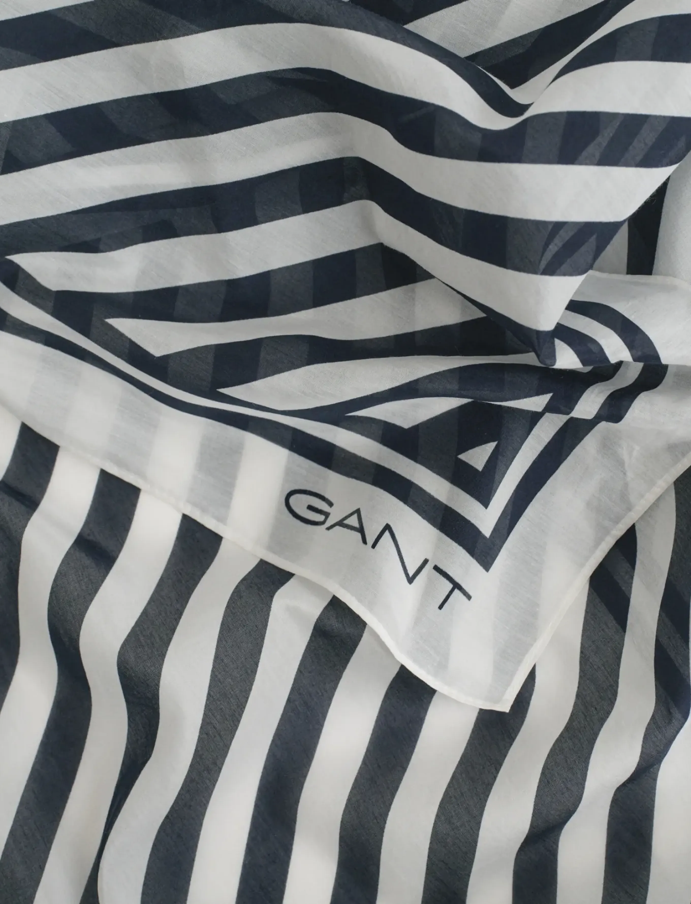 Gant - CHEVRON PRINT SARONG - rannariided - evening blue - 3