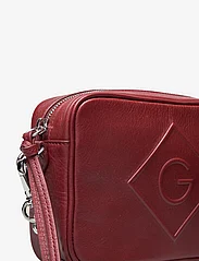 GANT - D1. ICON G LEATHER CAMERA BAG - handbags - burgundy - 3