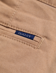 GANT - CHINOS SHORTS - jeansshorts - dark khaki - 6