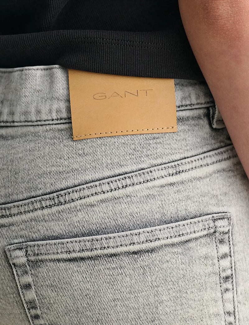 Gant - BOOTCUT JEANS - alt laienevad teksad - grey worn in - 3