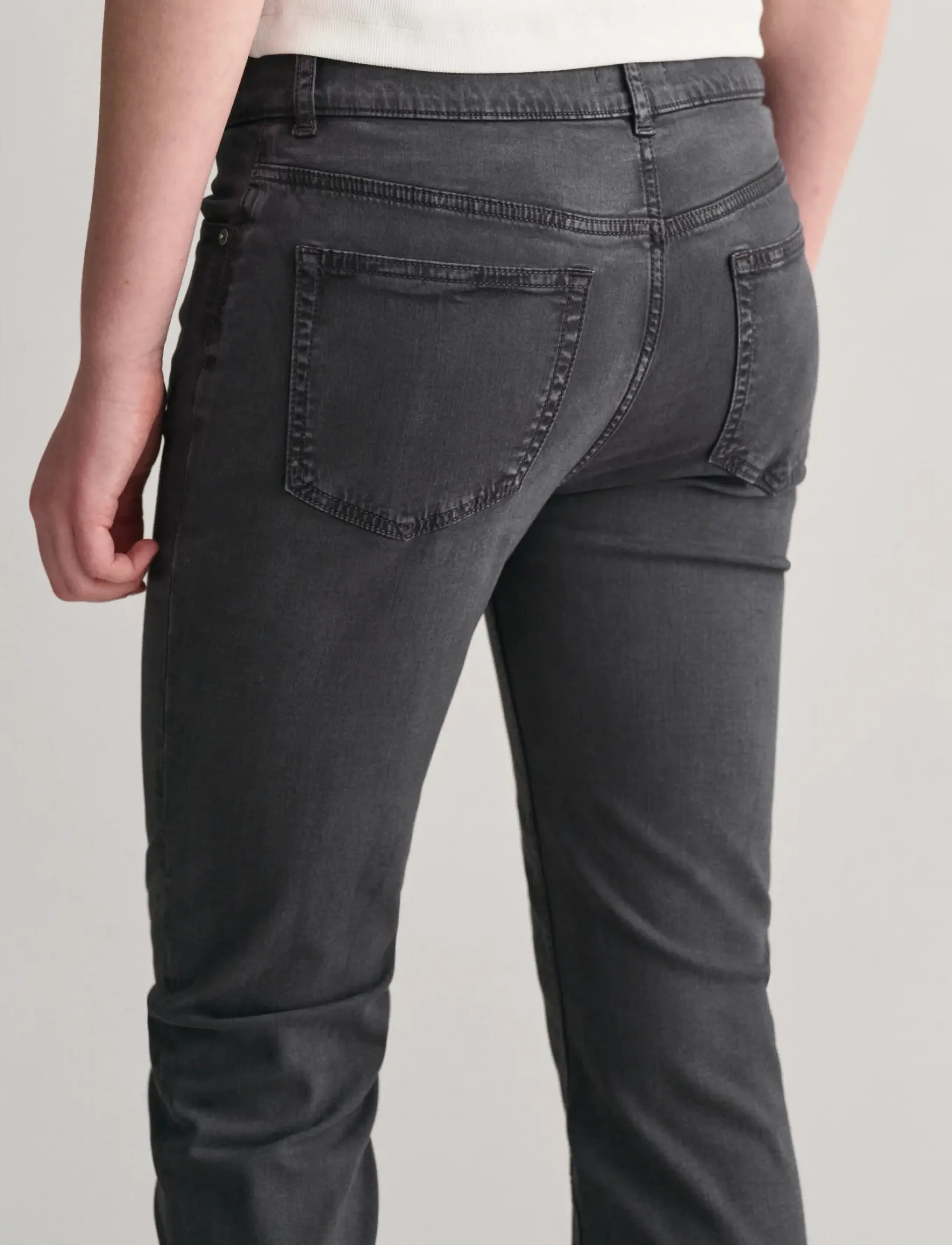Gant - LOW WAIST STRETCHY BOOTCUT PANTS - bootcut jeans - black - 3