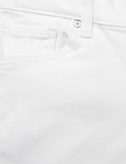 GANT - D2. TWILL SHORTS - korte jeansbroeken - white - 2