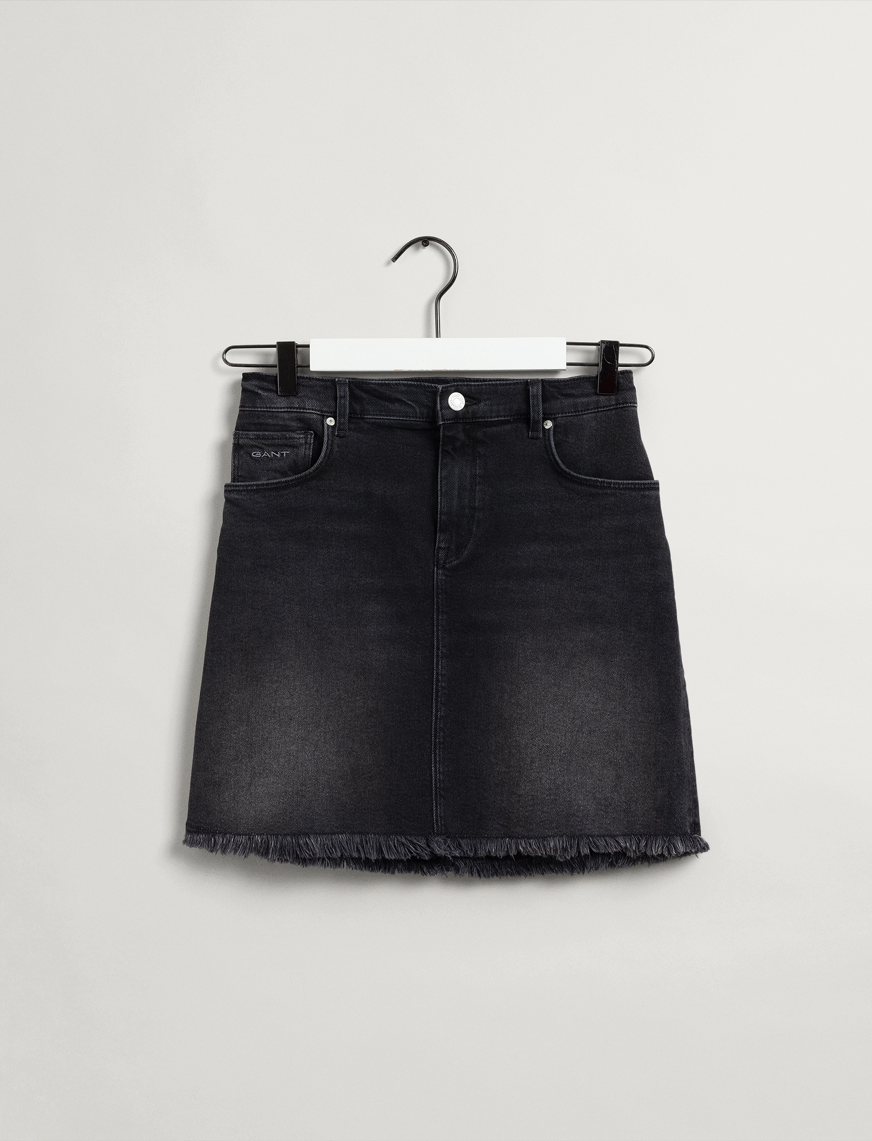 GANT - D2. FRINGE DENIM SKIRT - black raw - 2