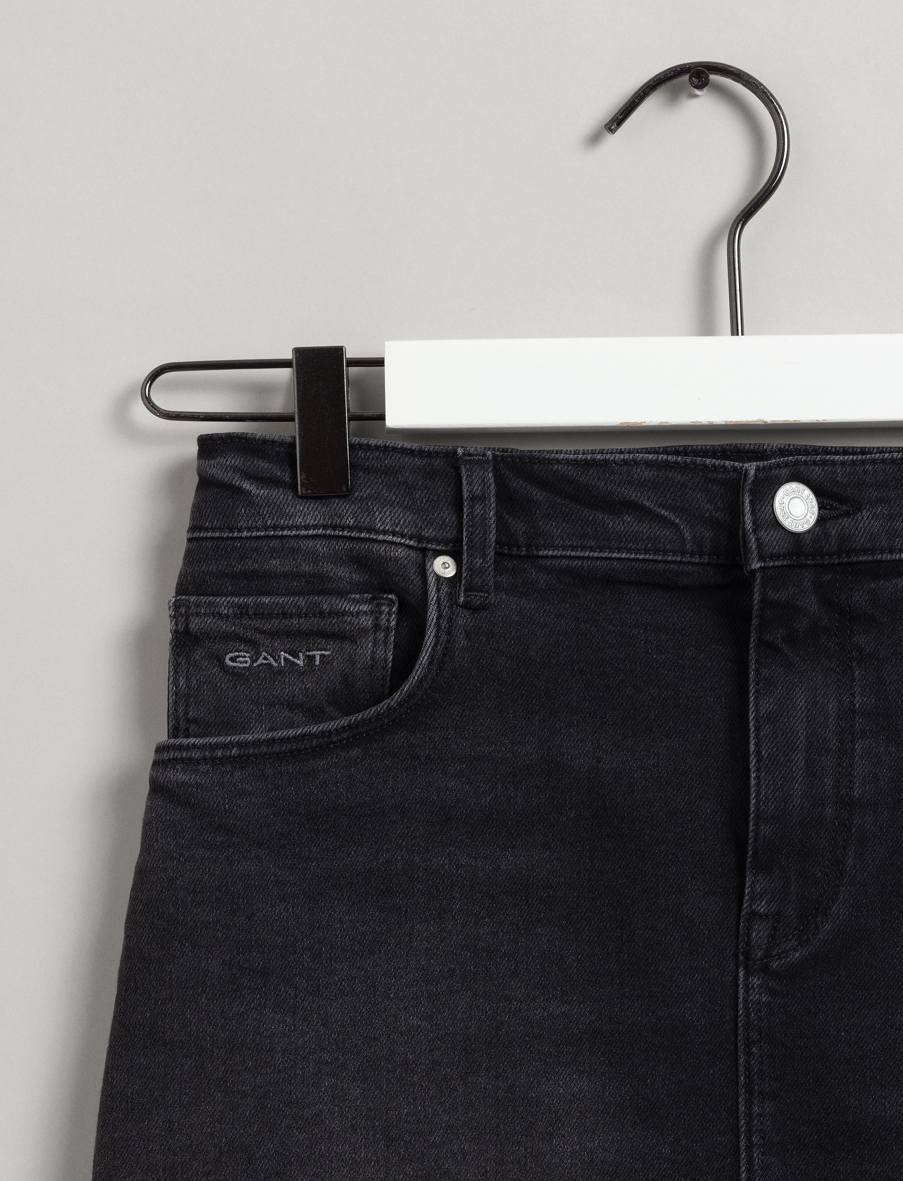 GANT - D2. FRINGE DENIM SKIRT - black raw - 3