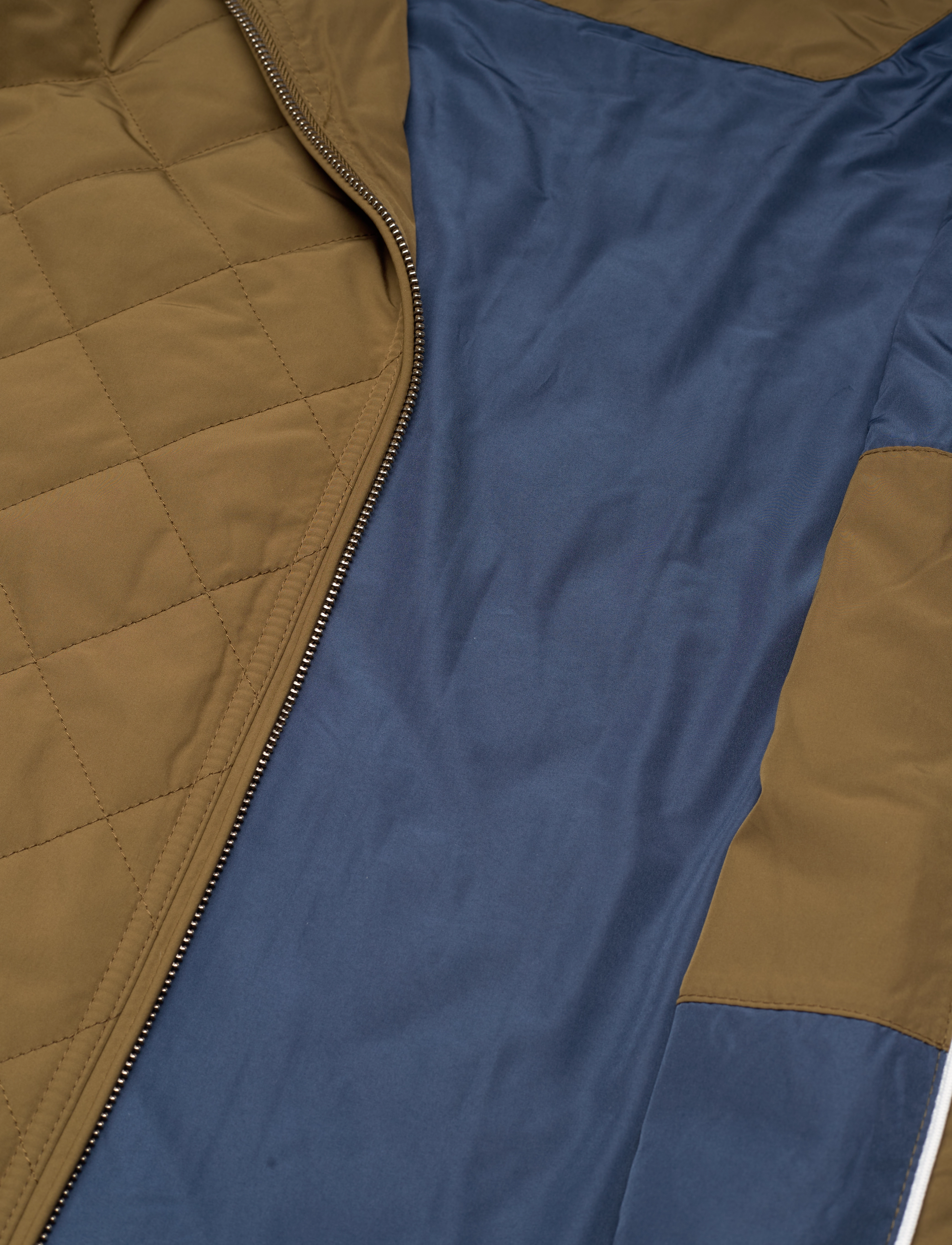 GANT - QUILTED WINDCHEATER - army green - 4