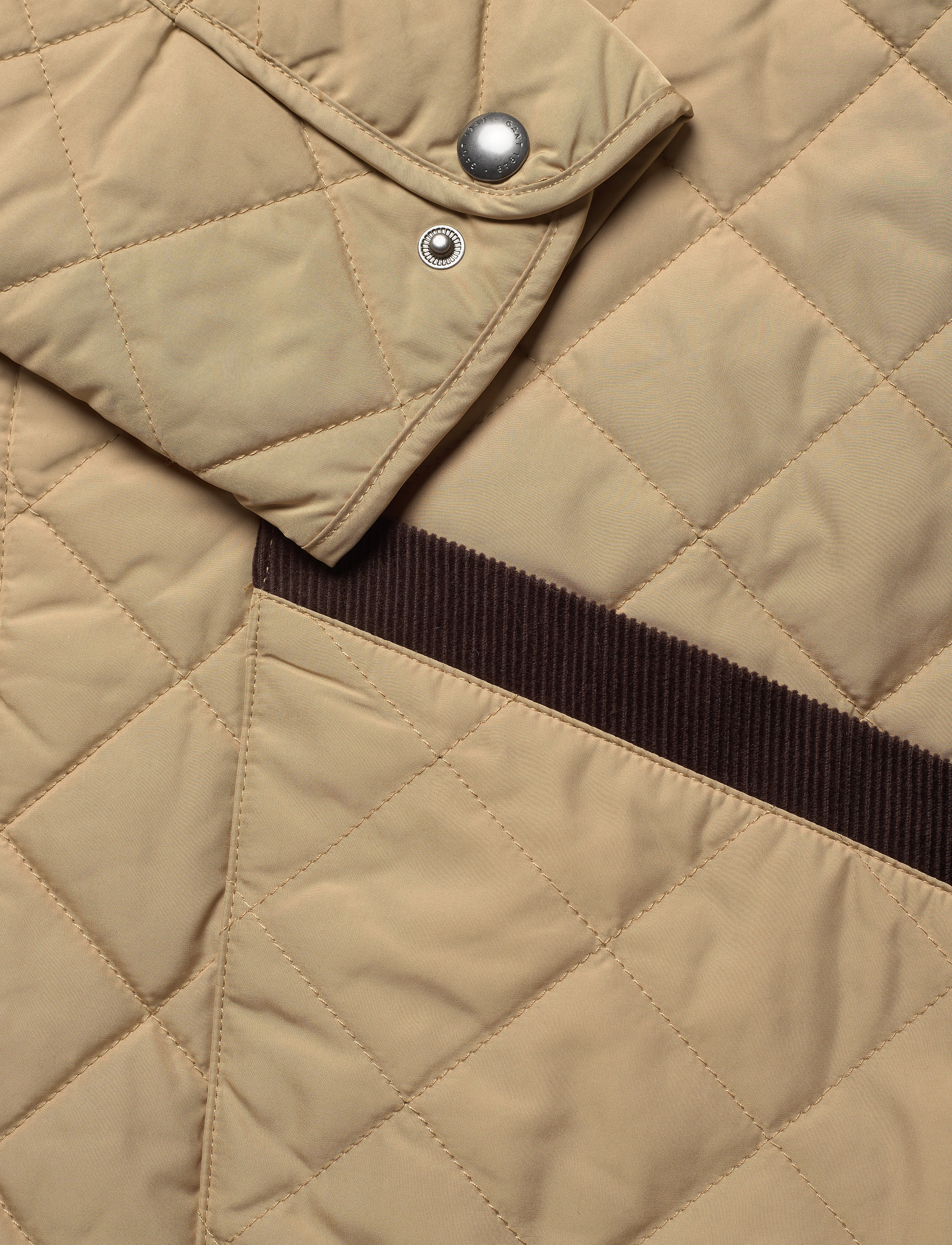 GANT - D1. QUILTED BARN JACKET - dark khaki - 3