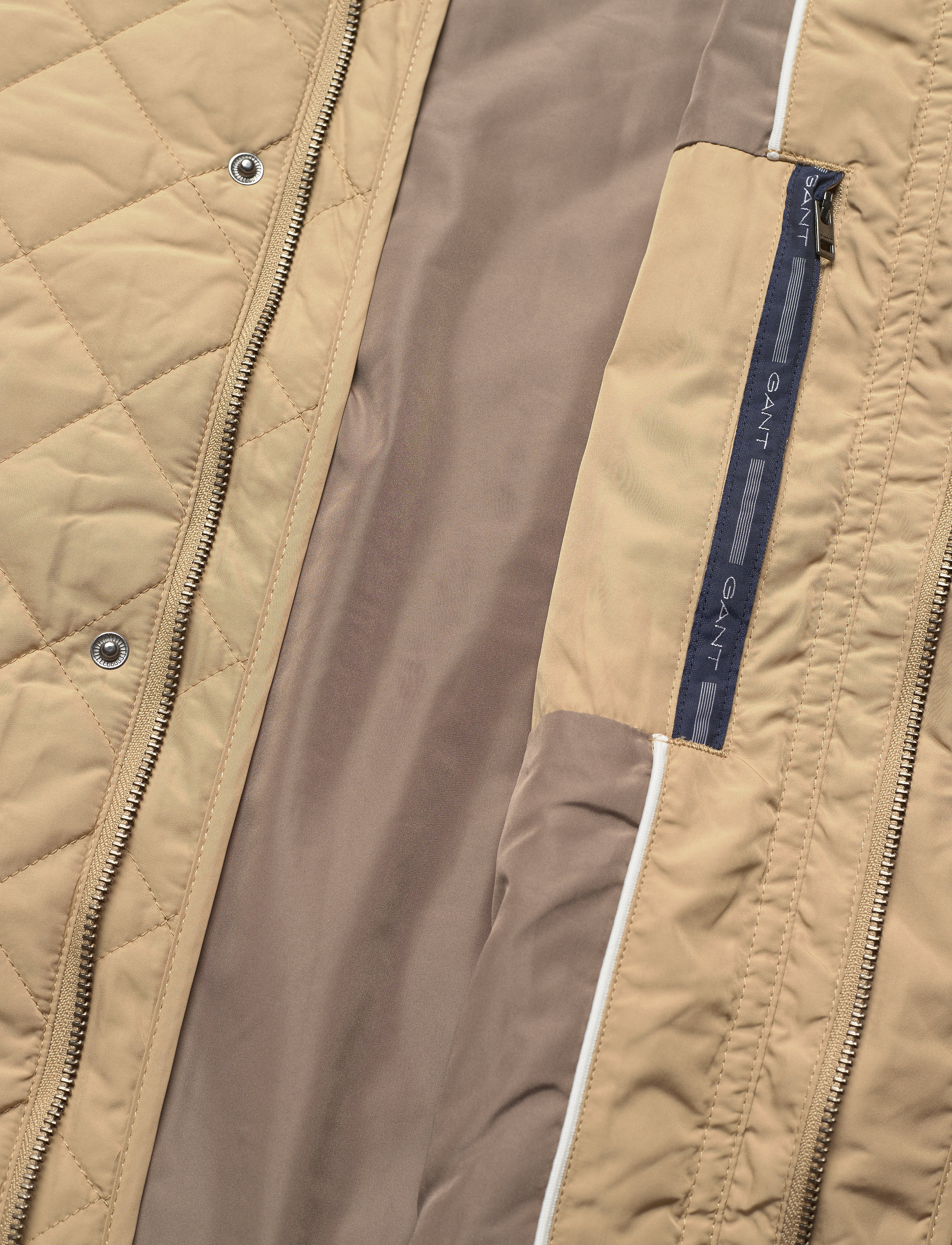 GANT - D1. QUILTED BARN JACKET - dark khaki - 5