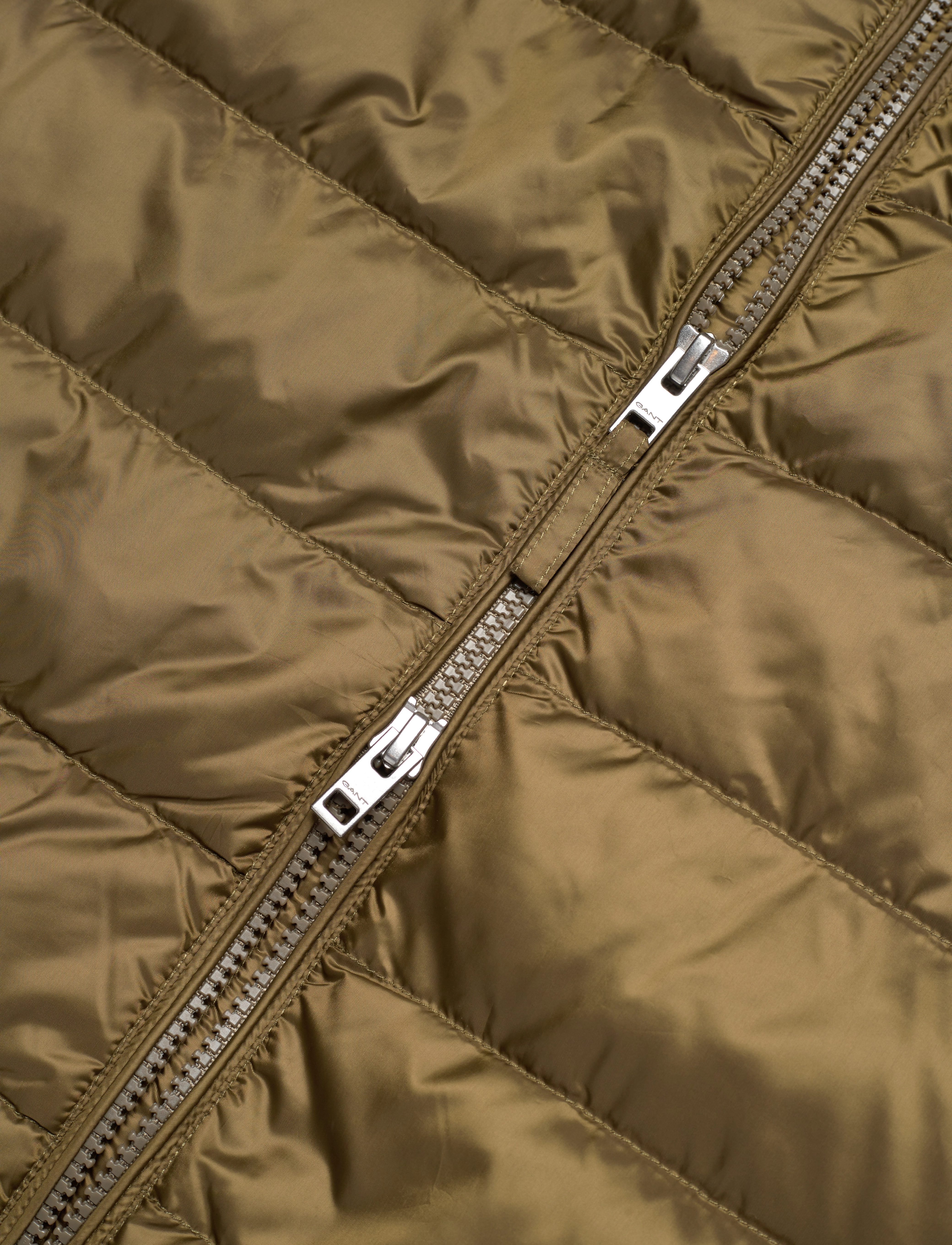 GANT - THE LIGHT DOWN GILET - army green - 4