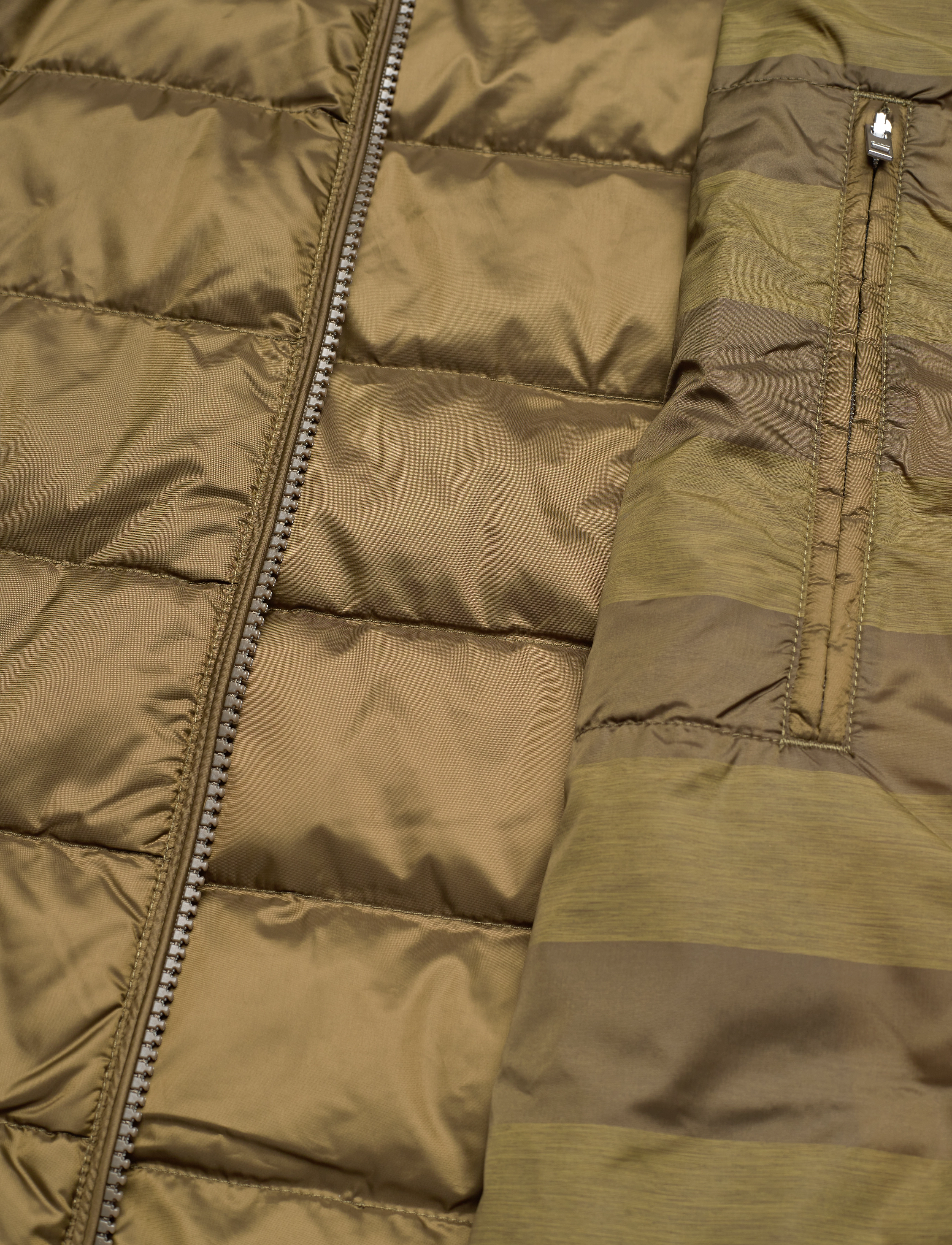 GANT - THE LIGHT DOWN GILET - army green - 5