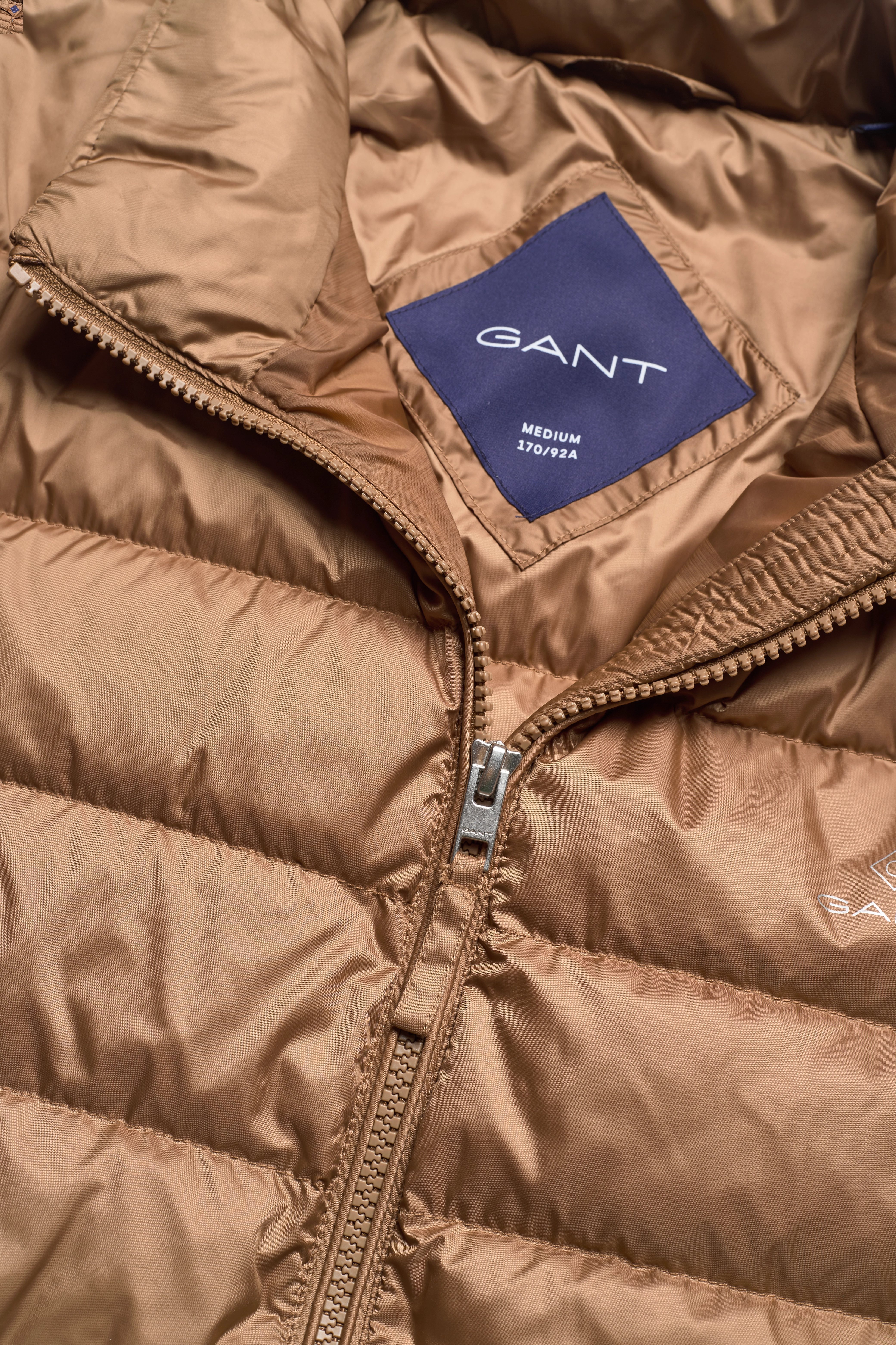 GANT - THE LIGHT DOWN JACKET - roasted walnut - 2