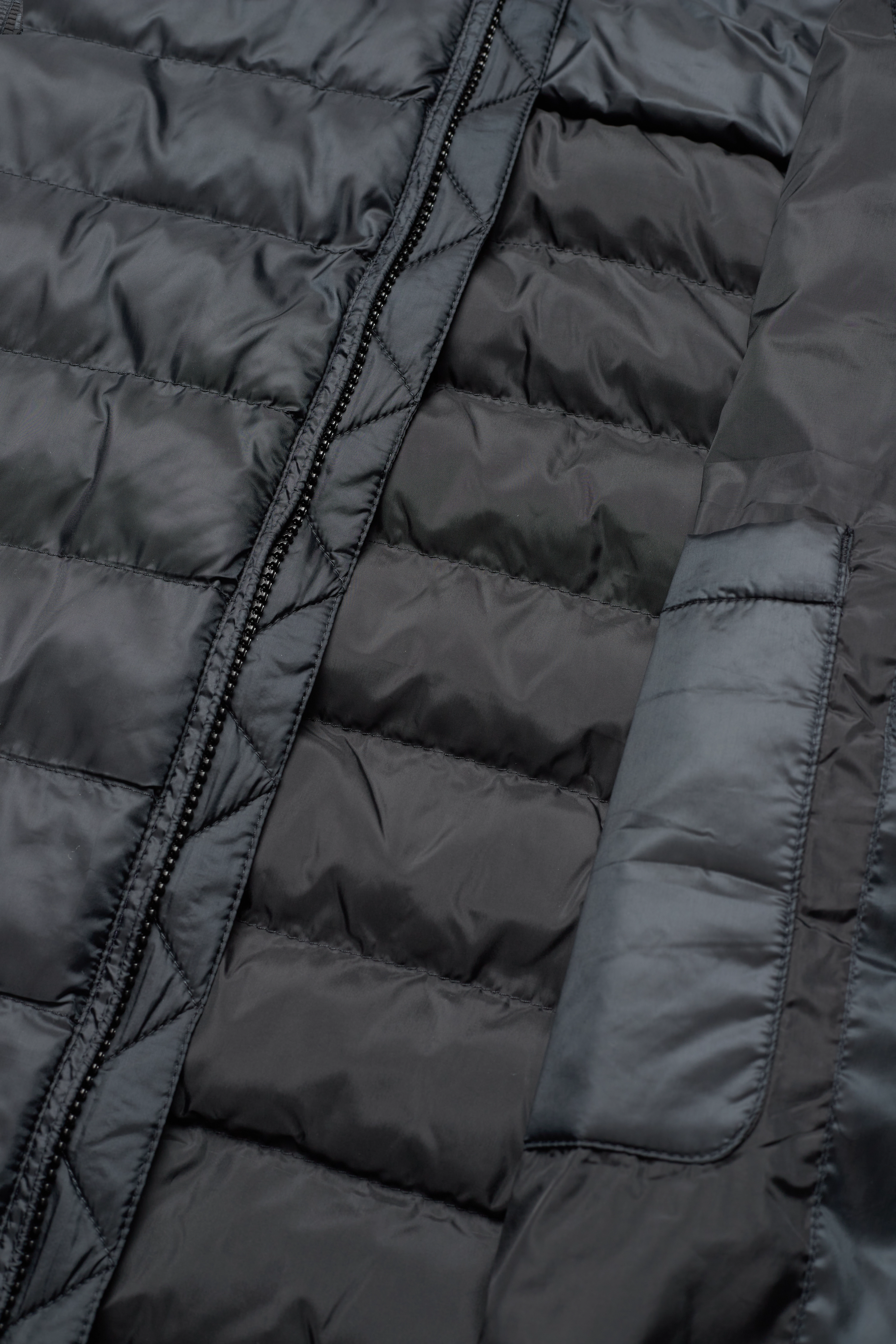 GANT - D1. MIXED MEDIA LIGHT PADDED JKT - black - 4