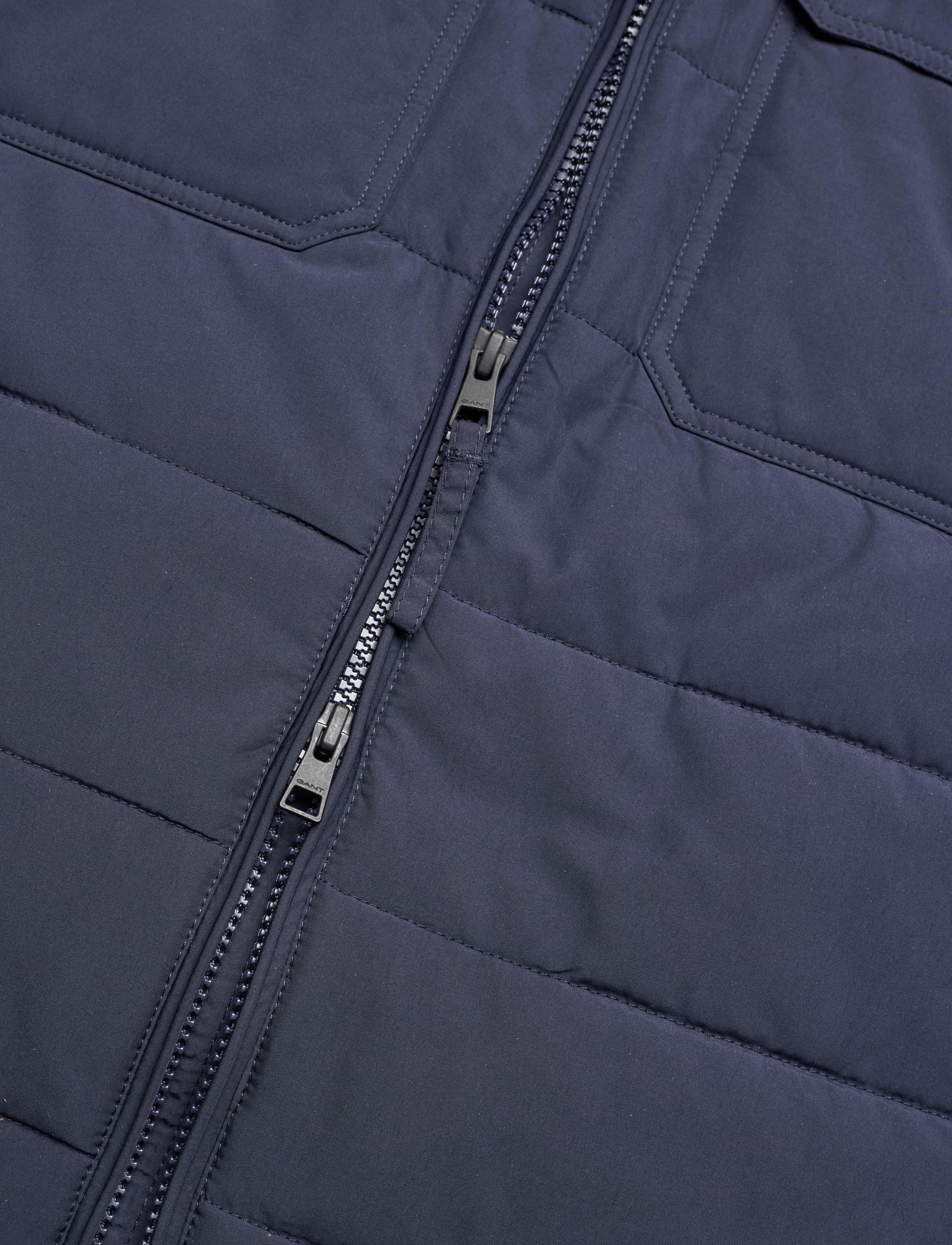 GANT - D1. CHANNEL QUILTED WINDCHEATER - evening blue - 3