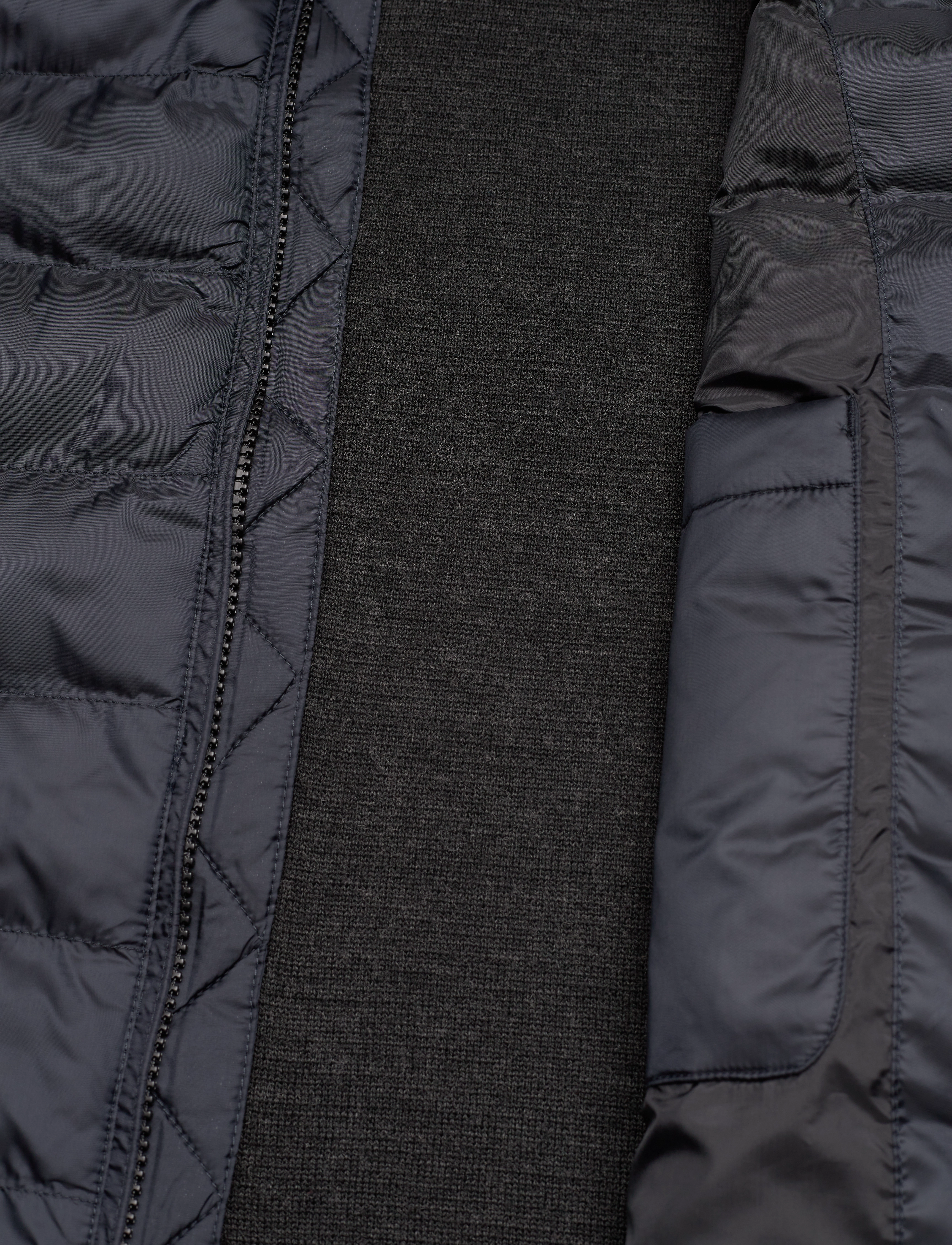 GANT - D1. MIXED MEDIA LIGHT PADDED JKT - black - 4