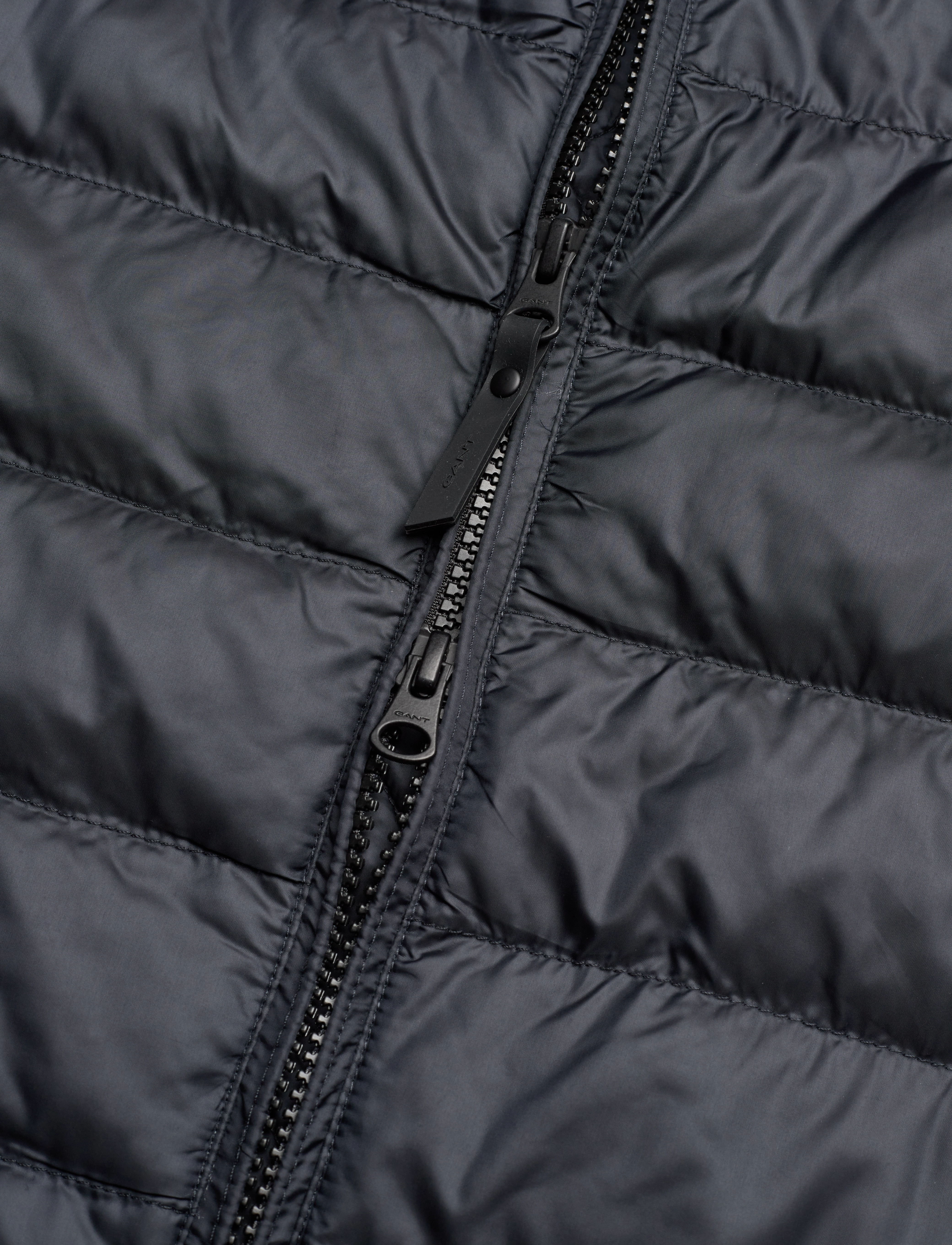 GANT - D1. MIXED MEDIA LIGHT PADDED GILET - black - 3